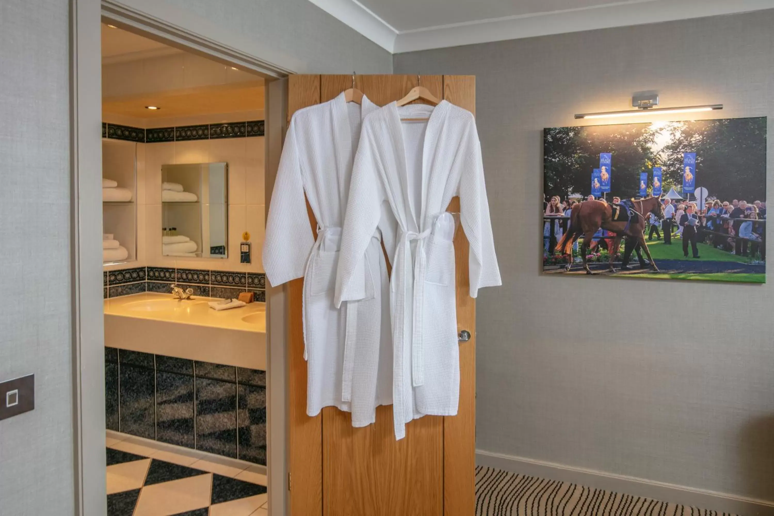 towels in Best Western Heath Court Hotel