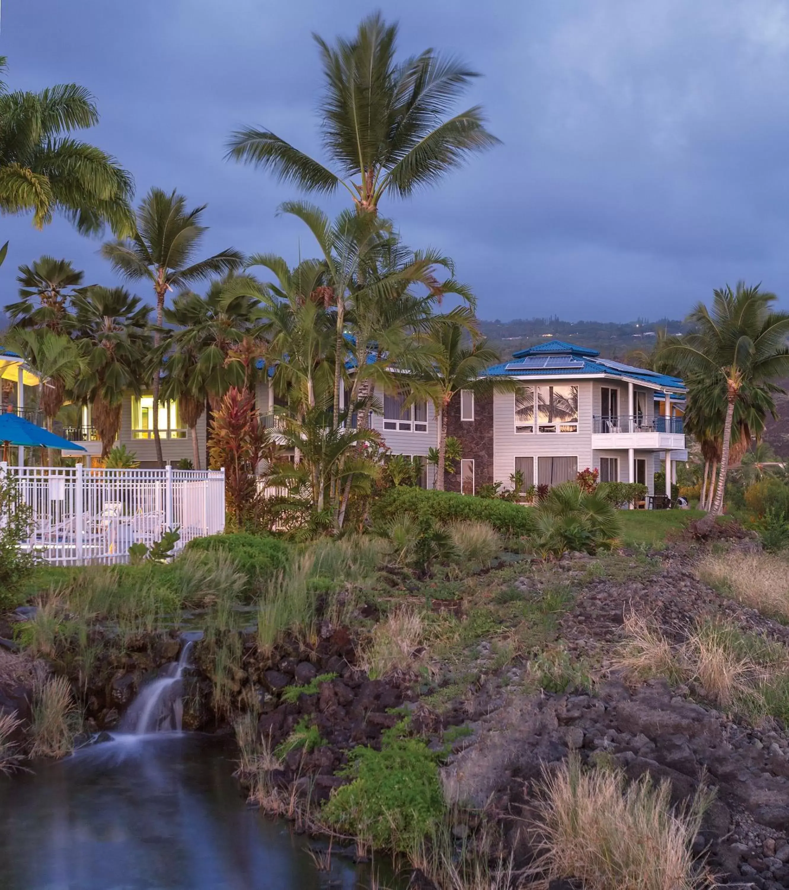 Property Building in Holua Resort