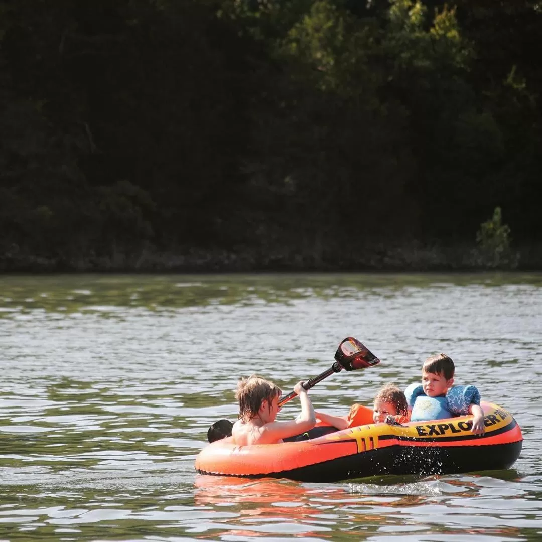 Spring in Calm Waters Resort