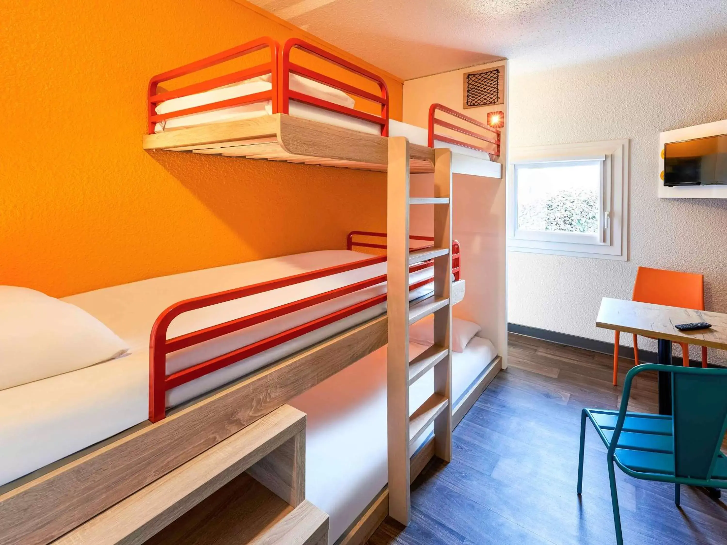 Photo of the whole room, Bunk Bed in HotelF1 Bourges Le Subdray