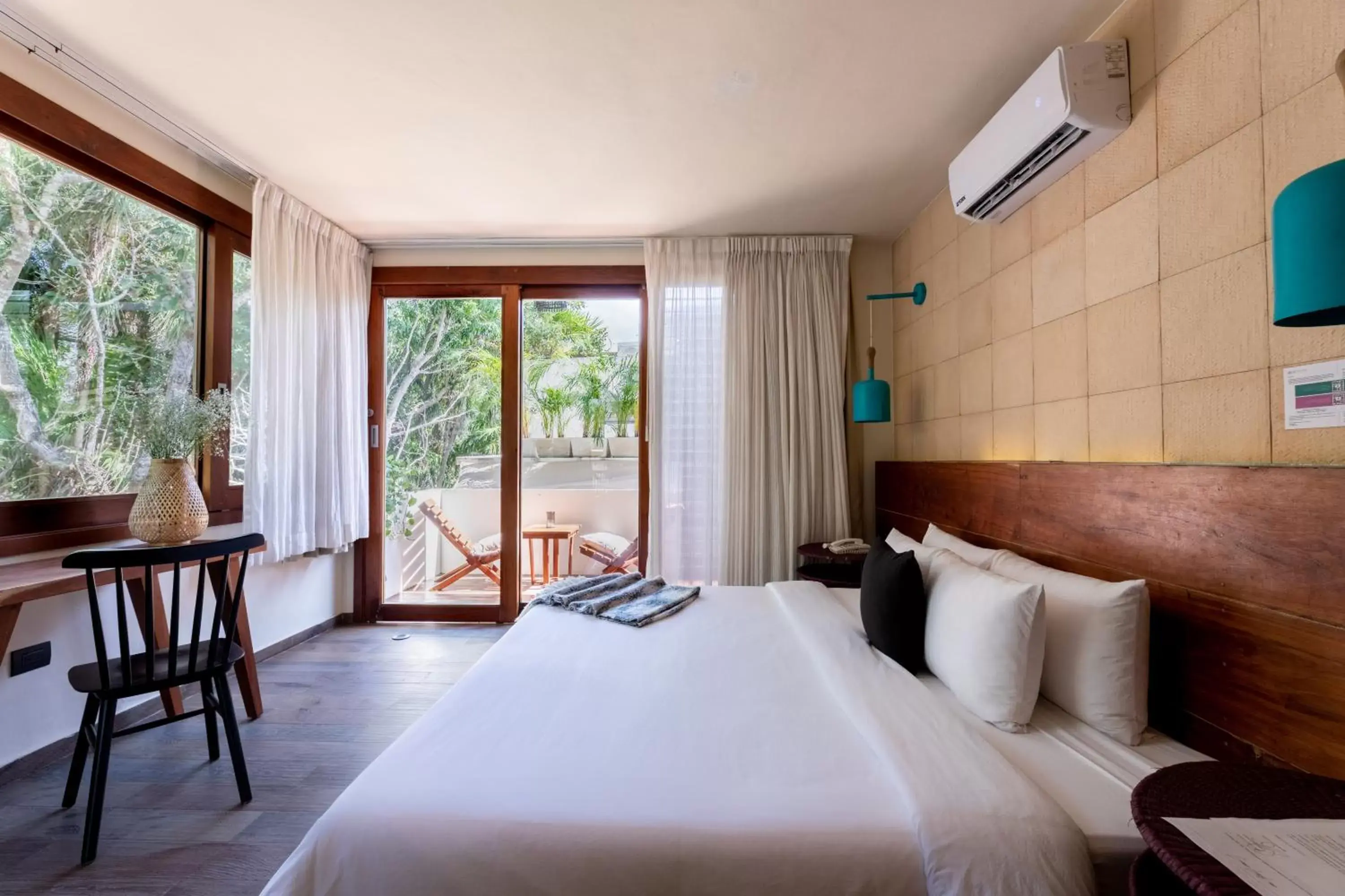 Bed in Mi Amor a Colibri Boutique Hotel-Adults Only