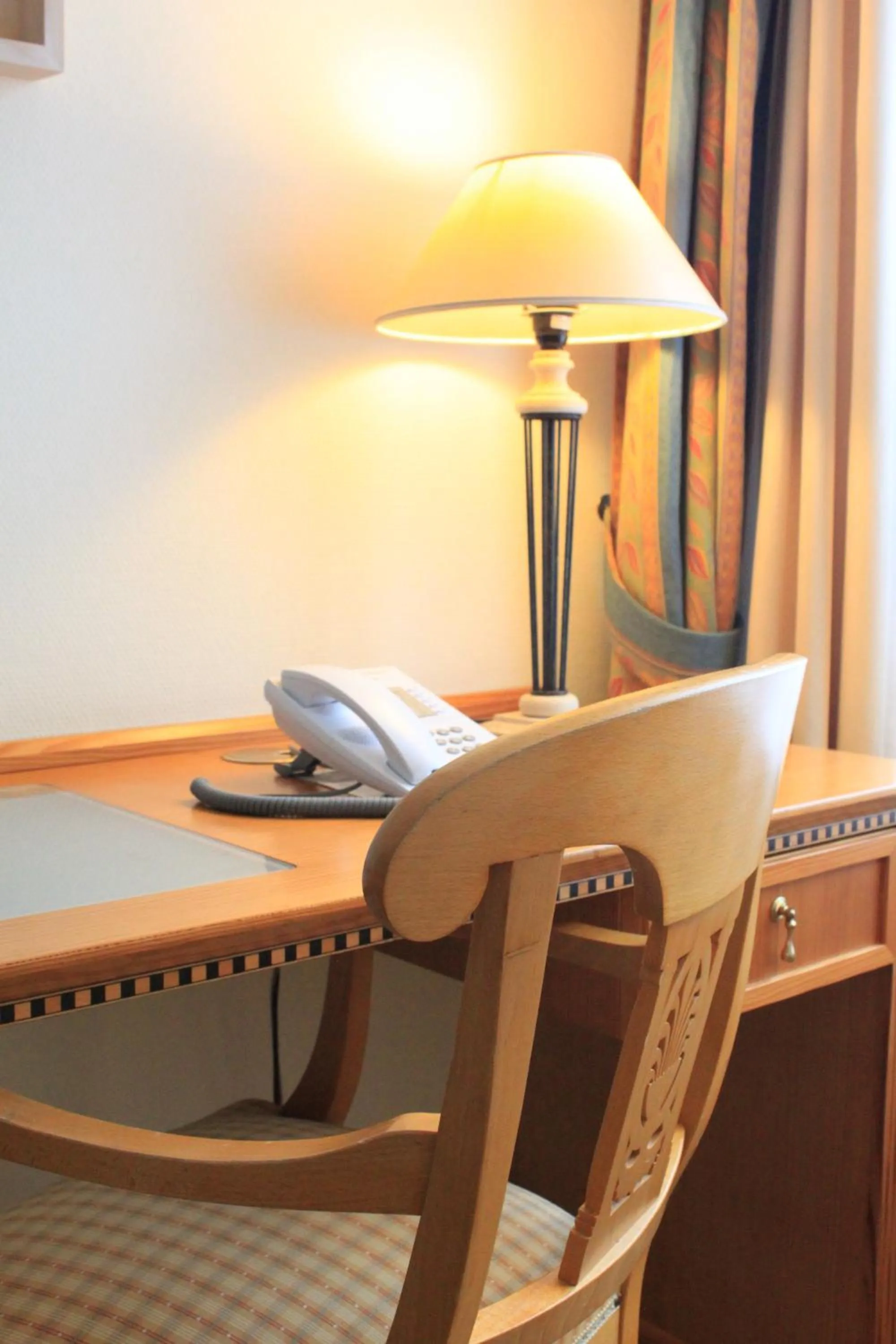 Seating area in Hotel Domicil Berlin by Golden Tulip