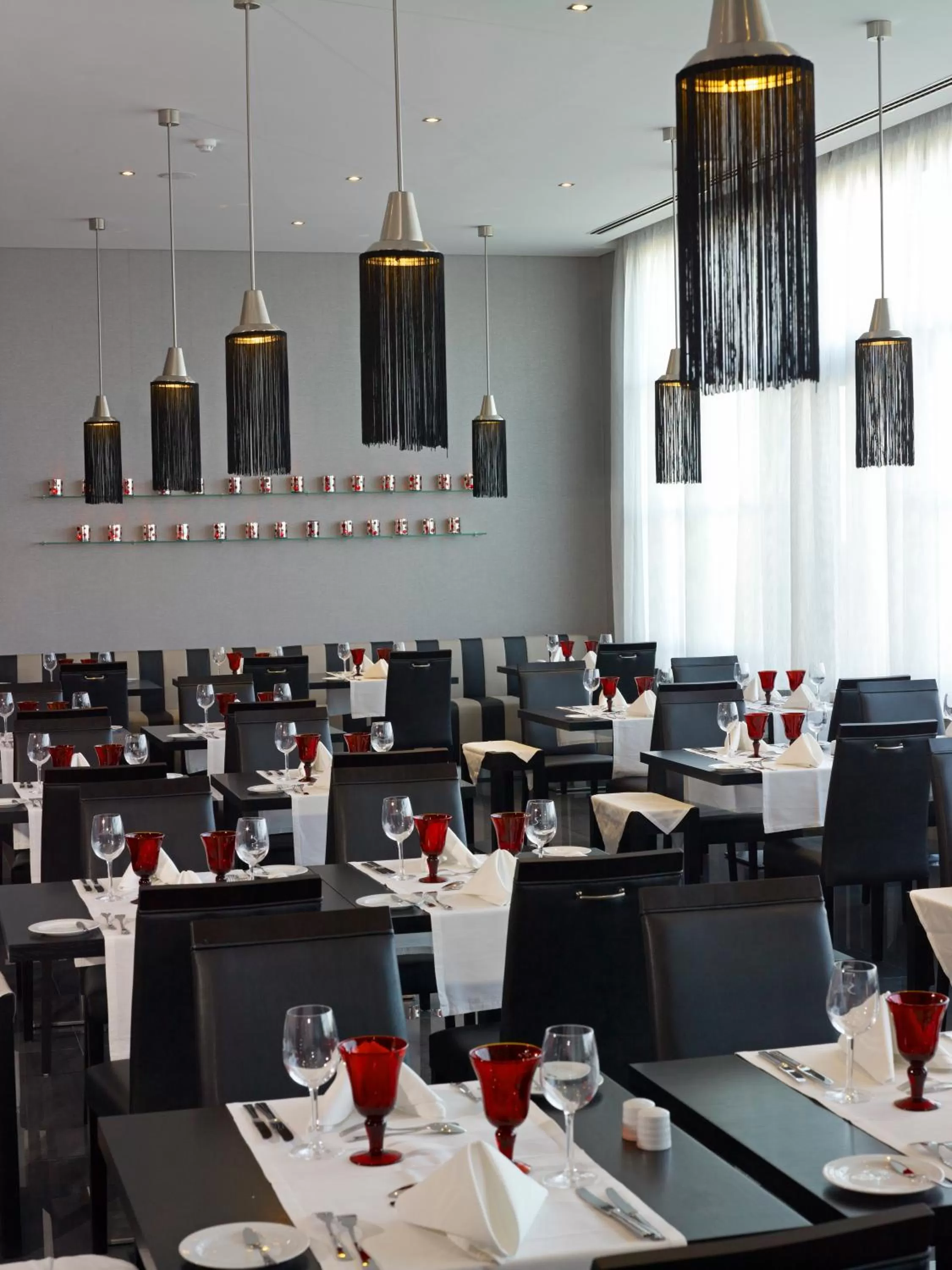 Restaurant/places to eat in Vila Gale Lagos