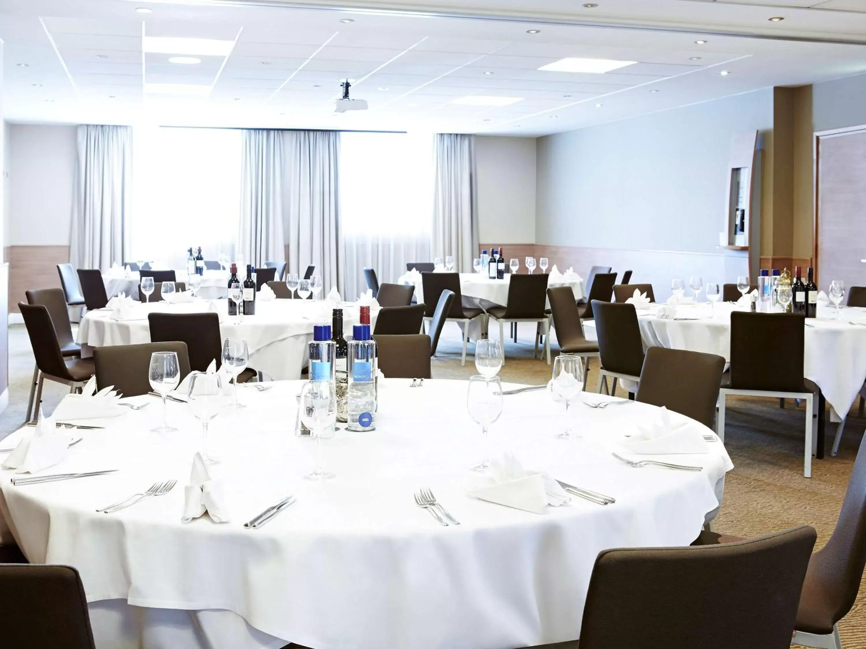 On site, Restaurant/Places to Eat in Novotel London Greenwich