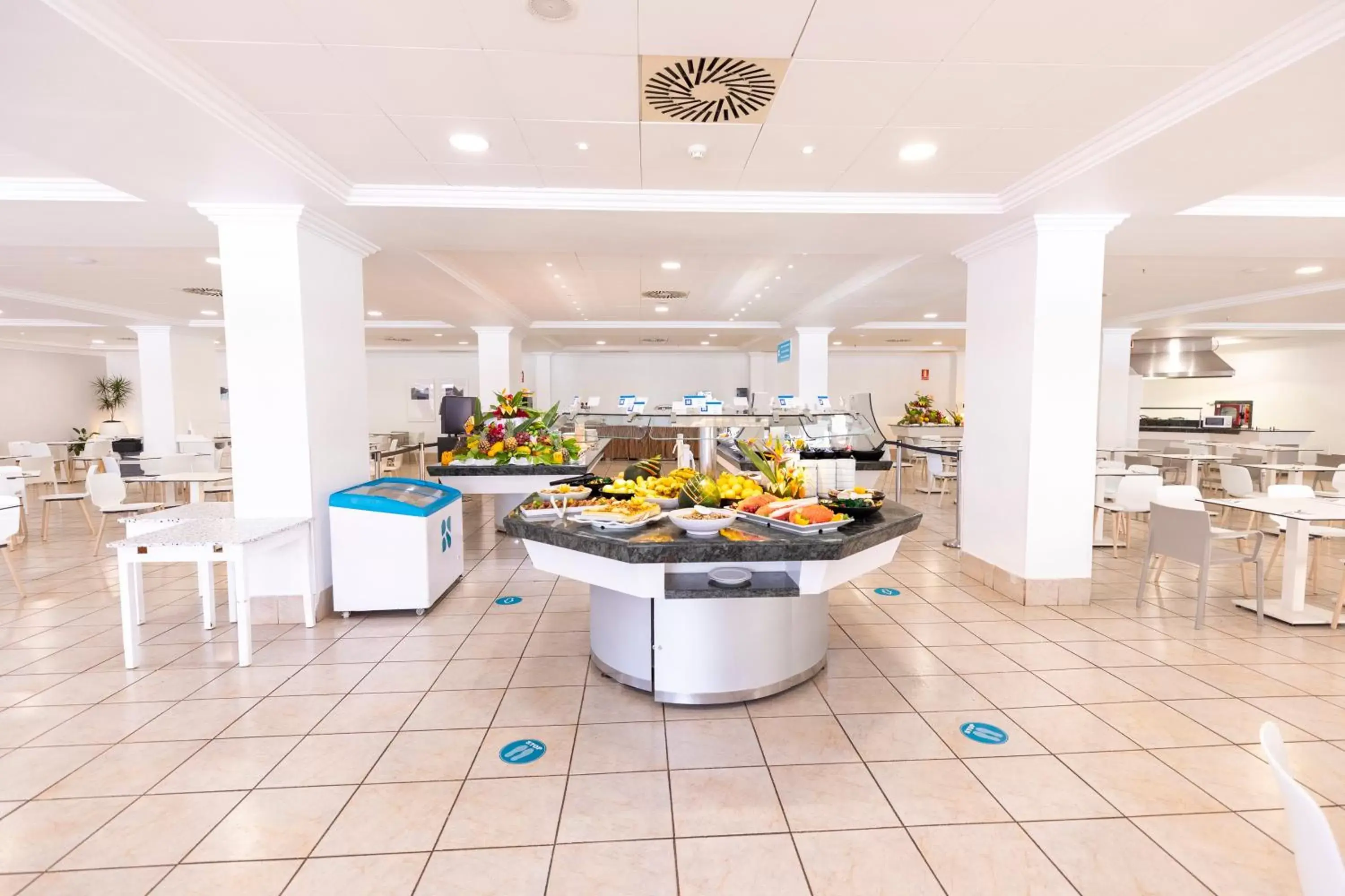Restaurant/Places to Eat in Complejo Blue Sea Puerto Resort compuesto por Hotel Canarife y Bonanza Palace