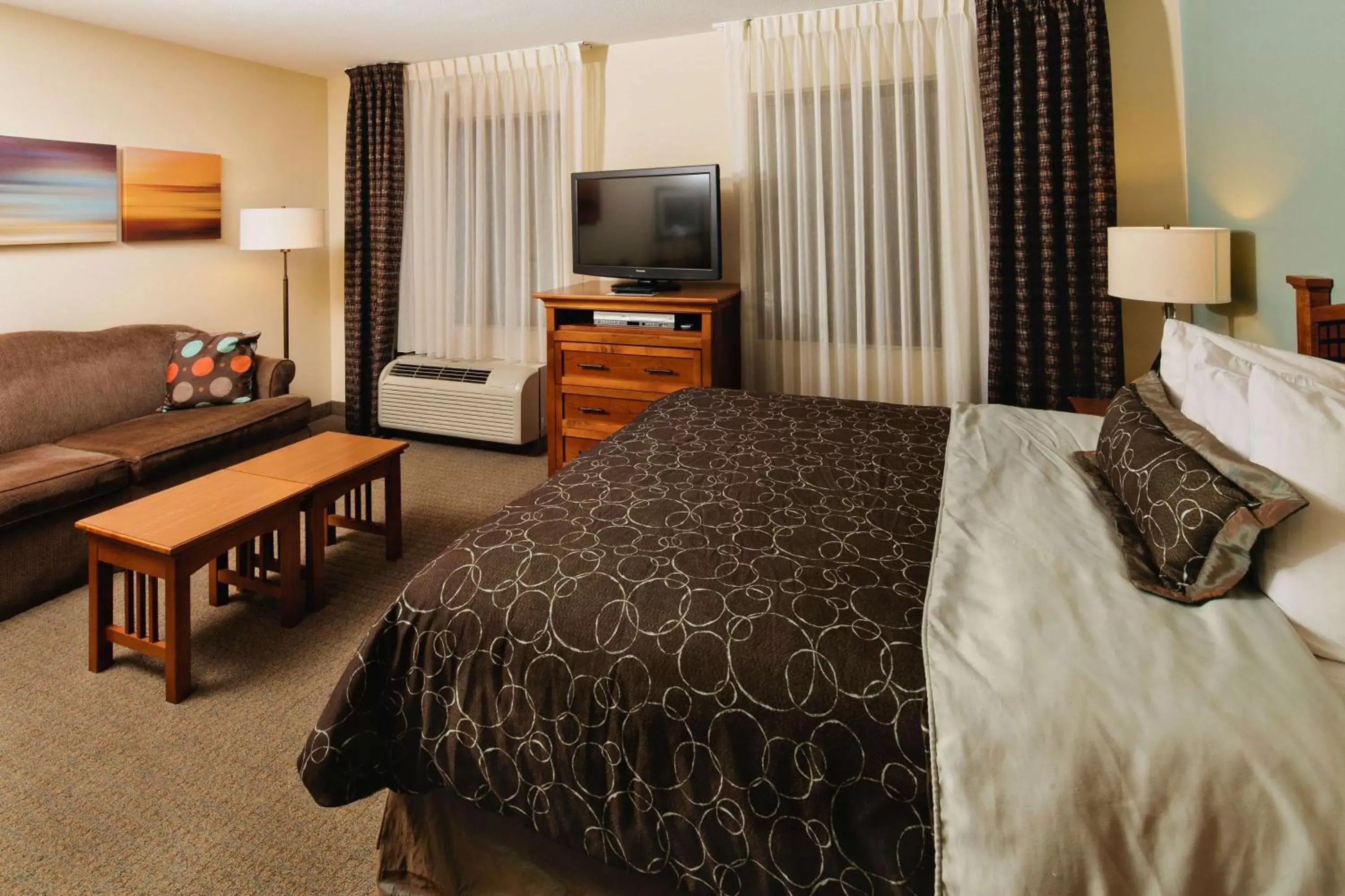 Photo of the whole room, Bed in Sonesta ES Suites Dallas - Las Colinas