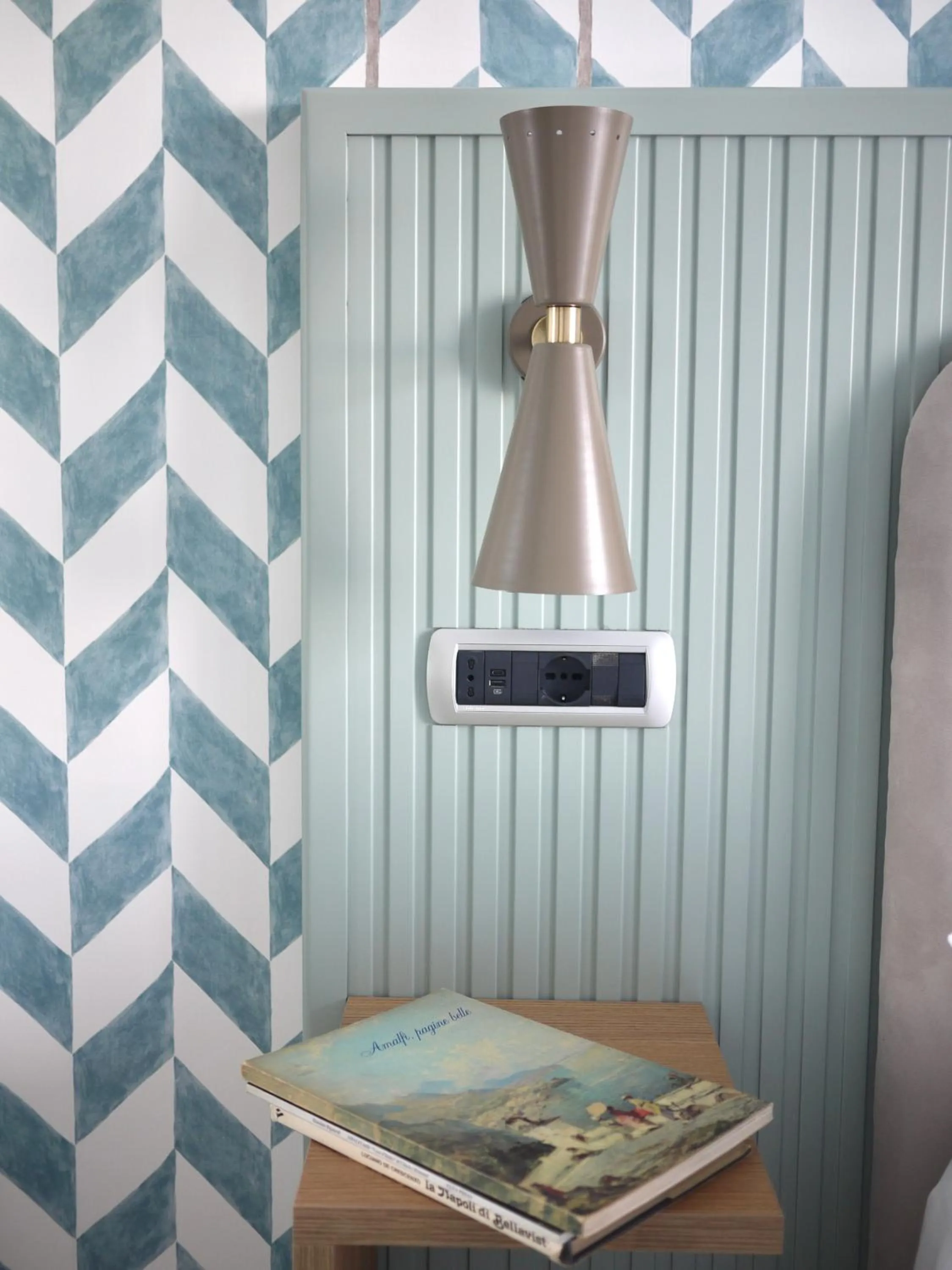 Decorative detail in Reginna Palace Hotel