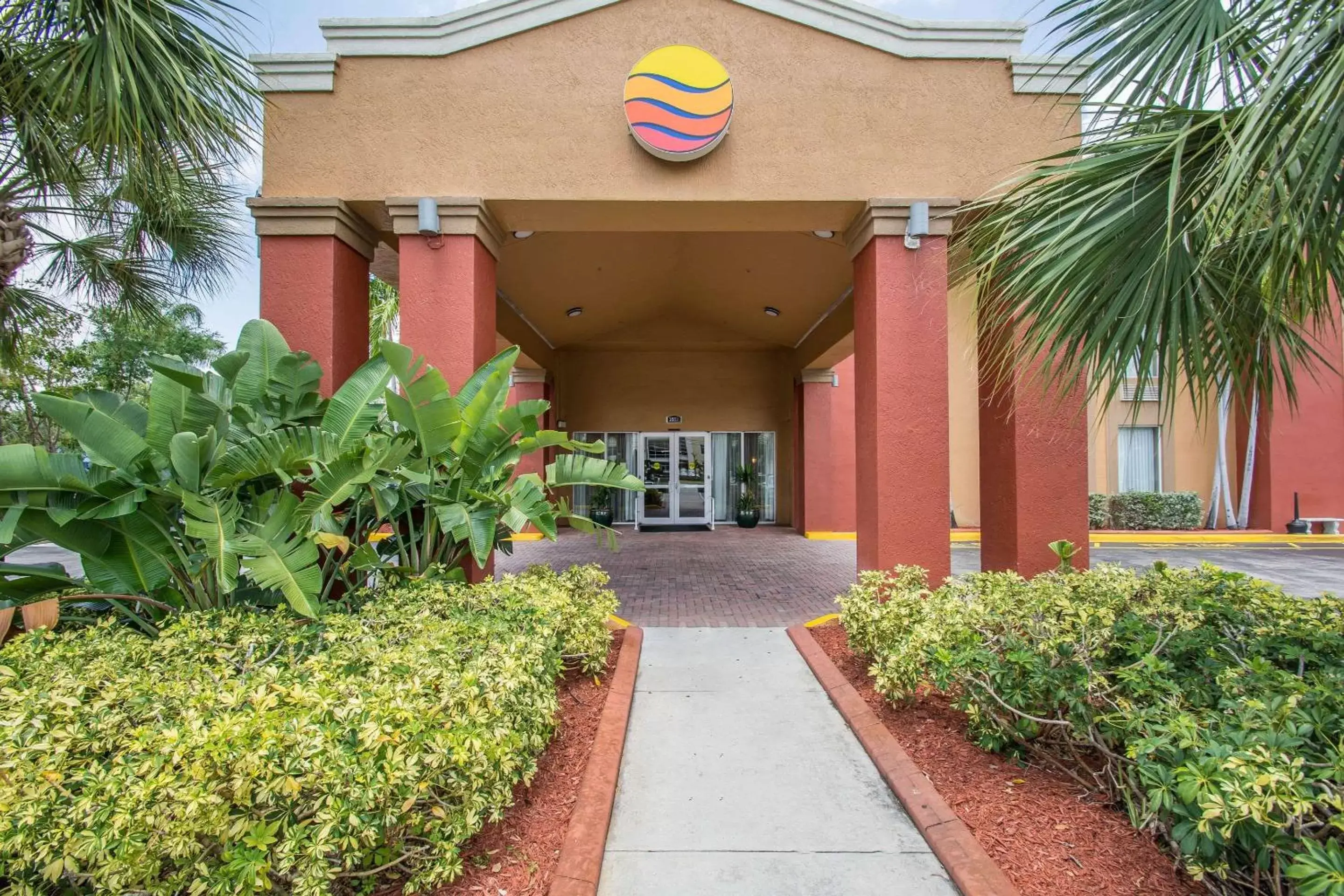 Property building in Comfort Inn & Suites Fort Lauderdale West Turnpike