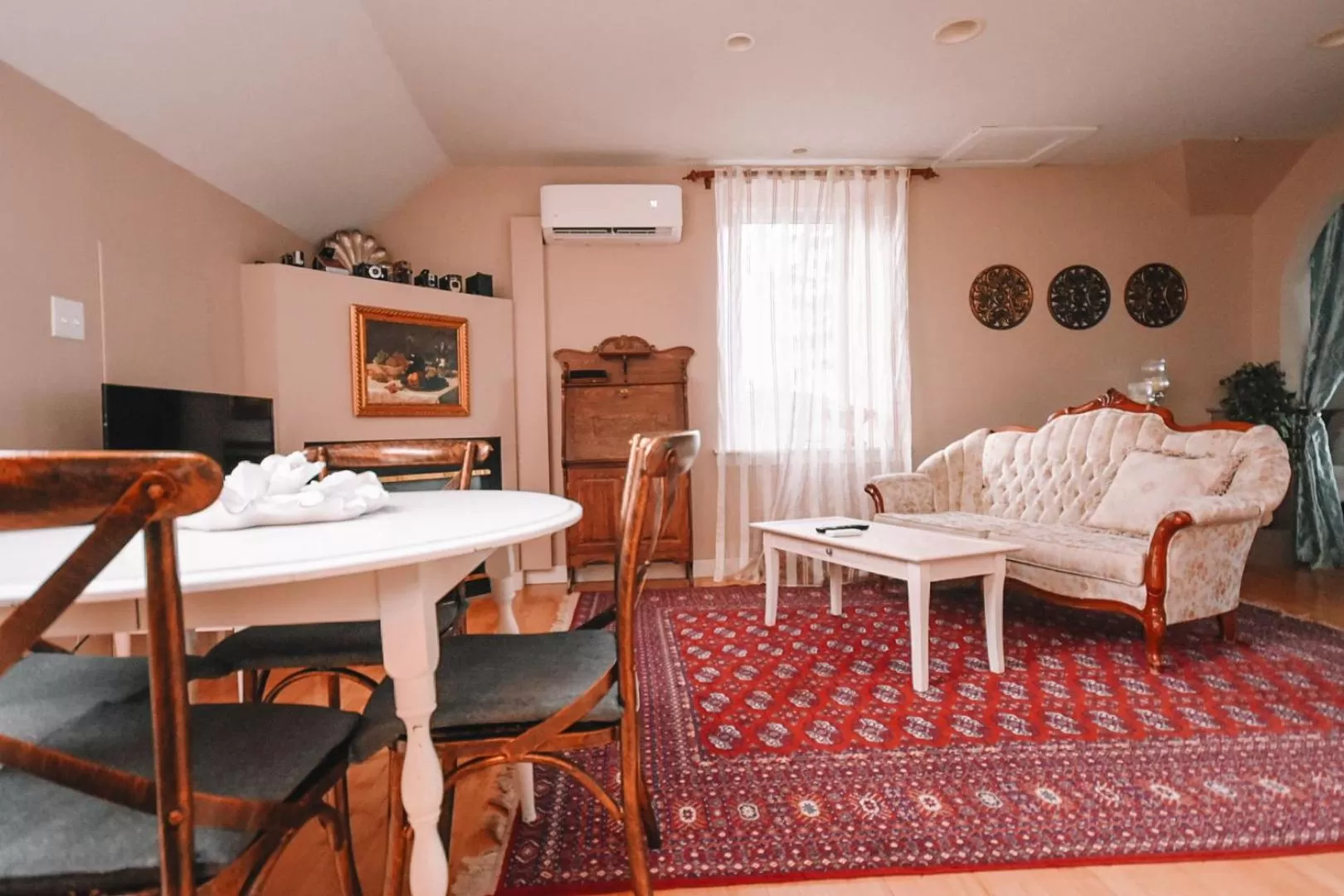 Restaurant/places to eat in Bellas Castle