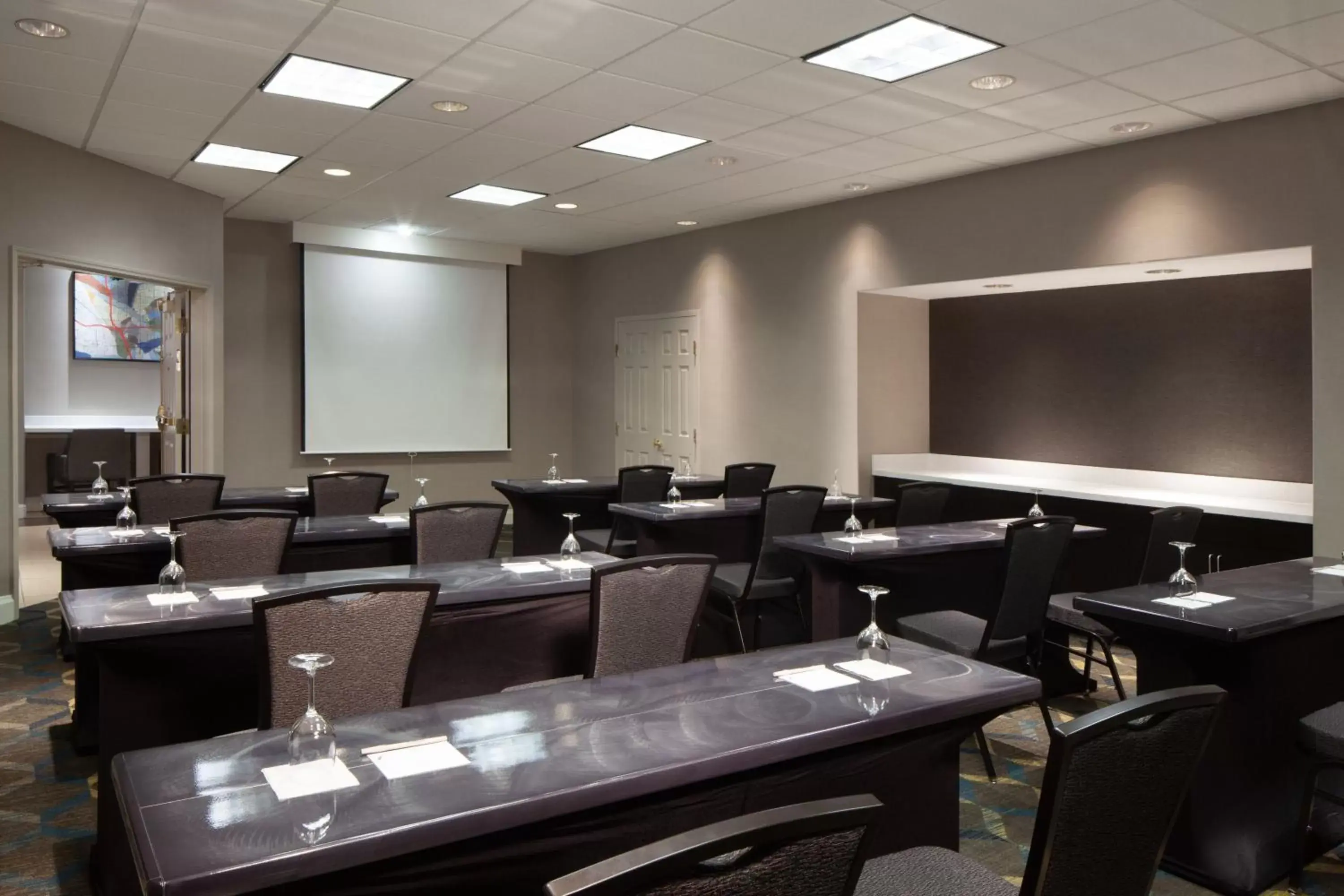 Meeting/conference room in Residence Inn by Marriott Newark Silicon Valley