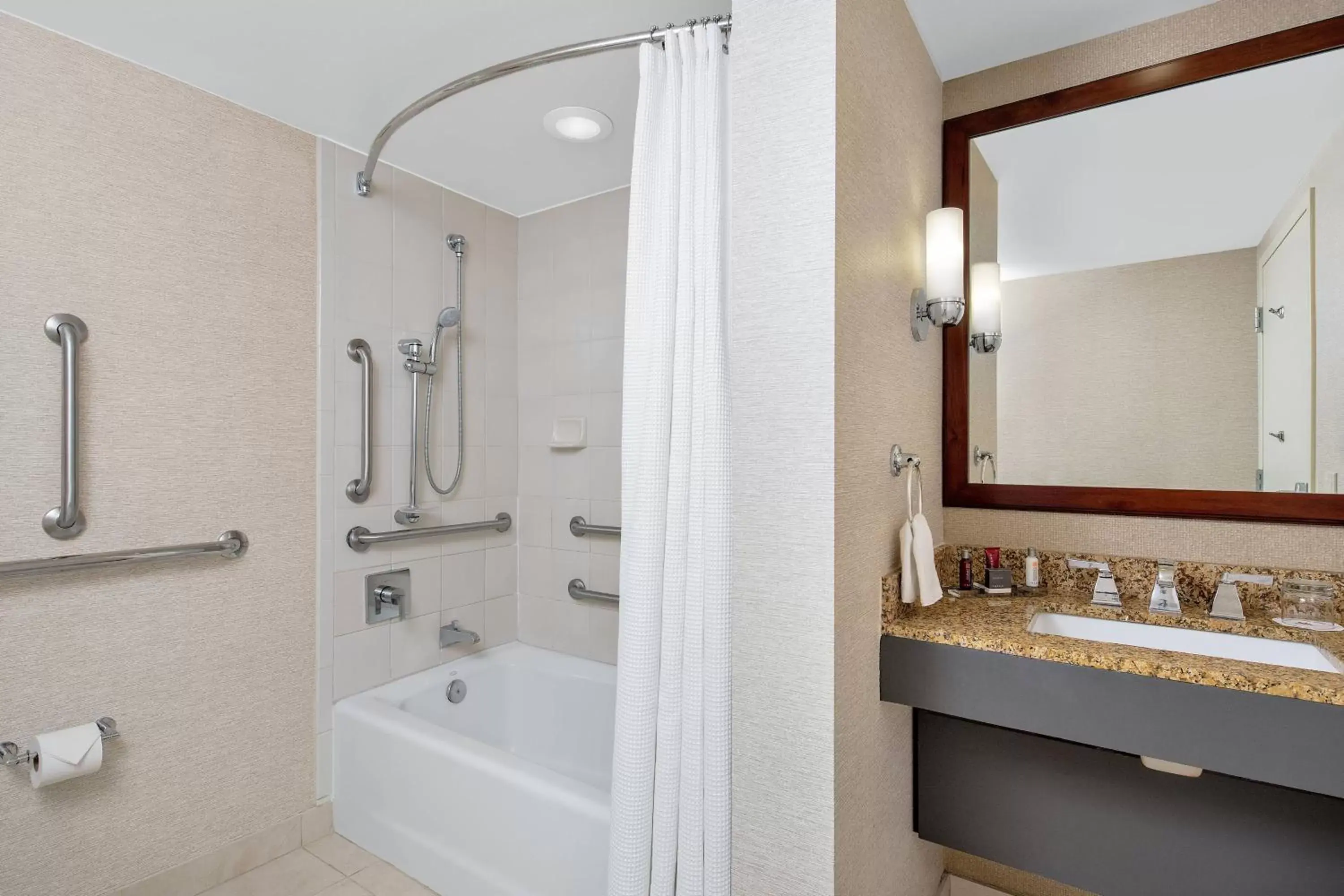 Bathroom in Boca Raton Marriott at Boca Center