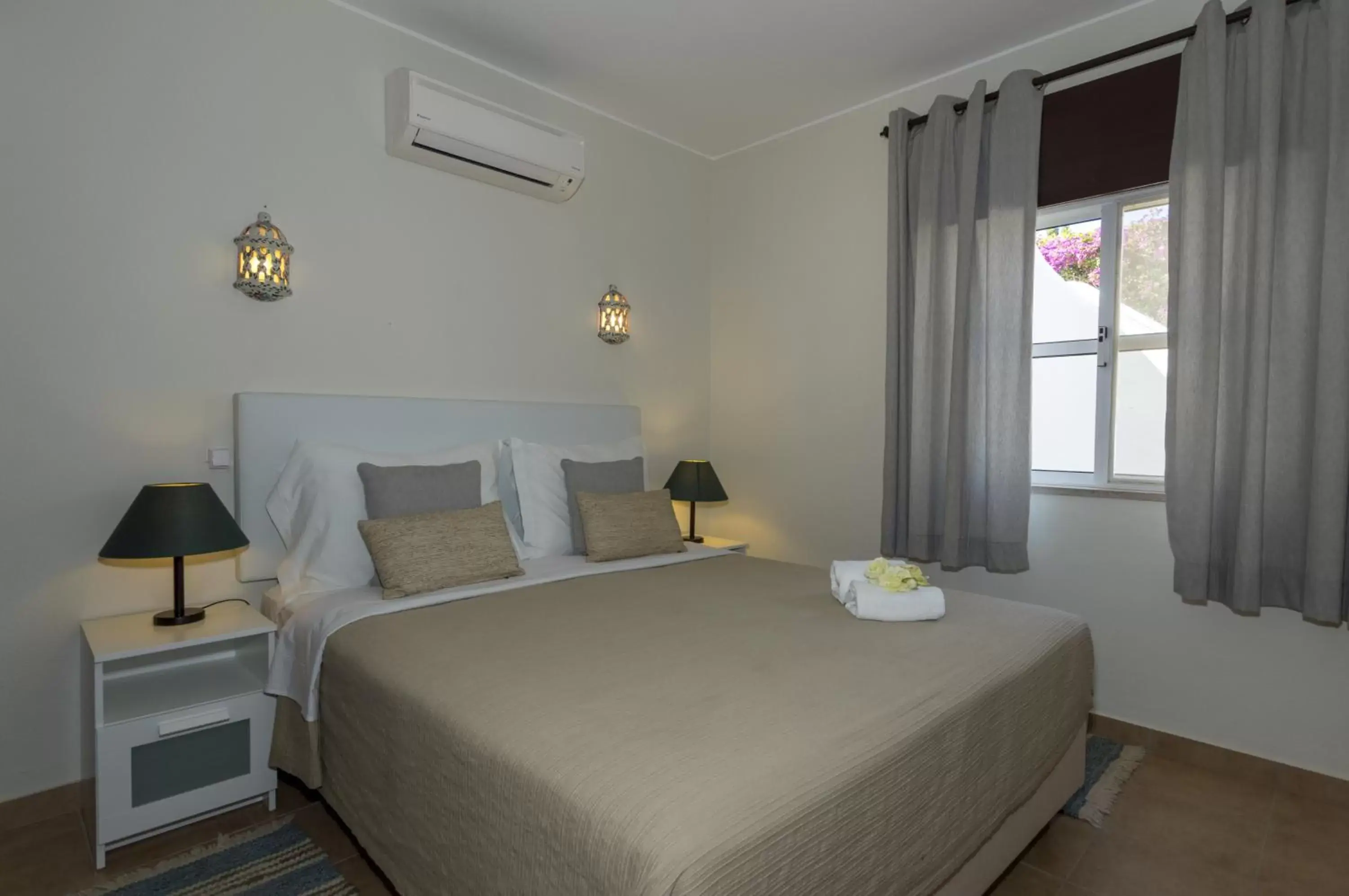 Bed in Rocha Brava Village Resort Bed in Rocha Brava Village Resort