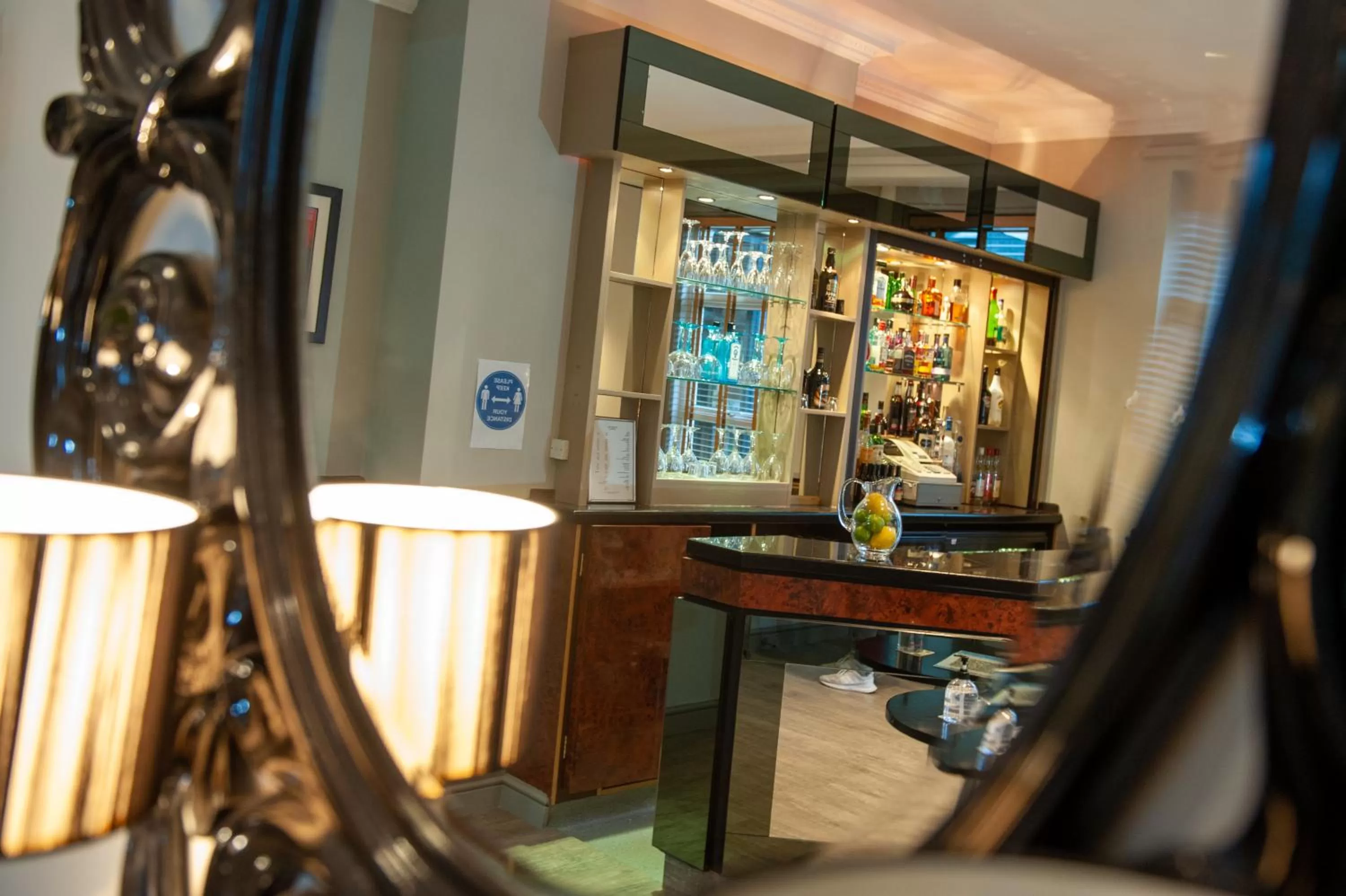 Lounge or bar in Osborne Hotel