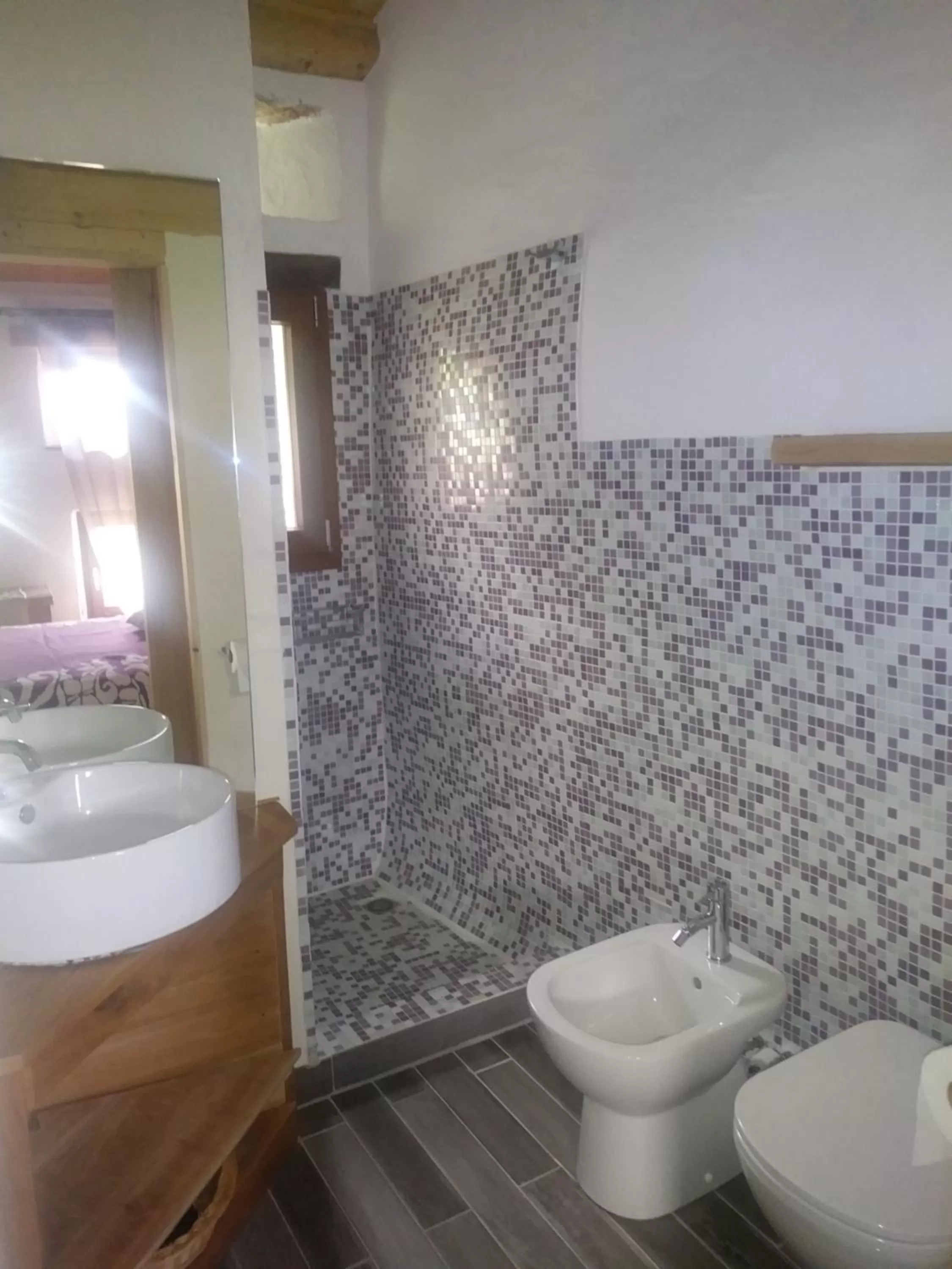 Double Room with Private Bathroom in Poggio del Sole