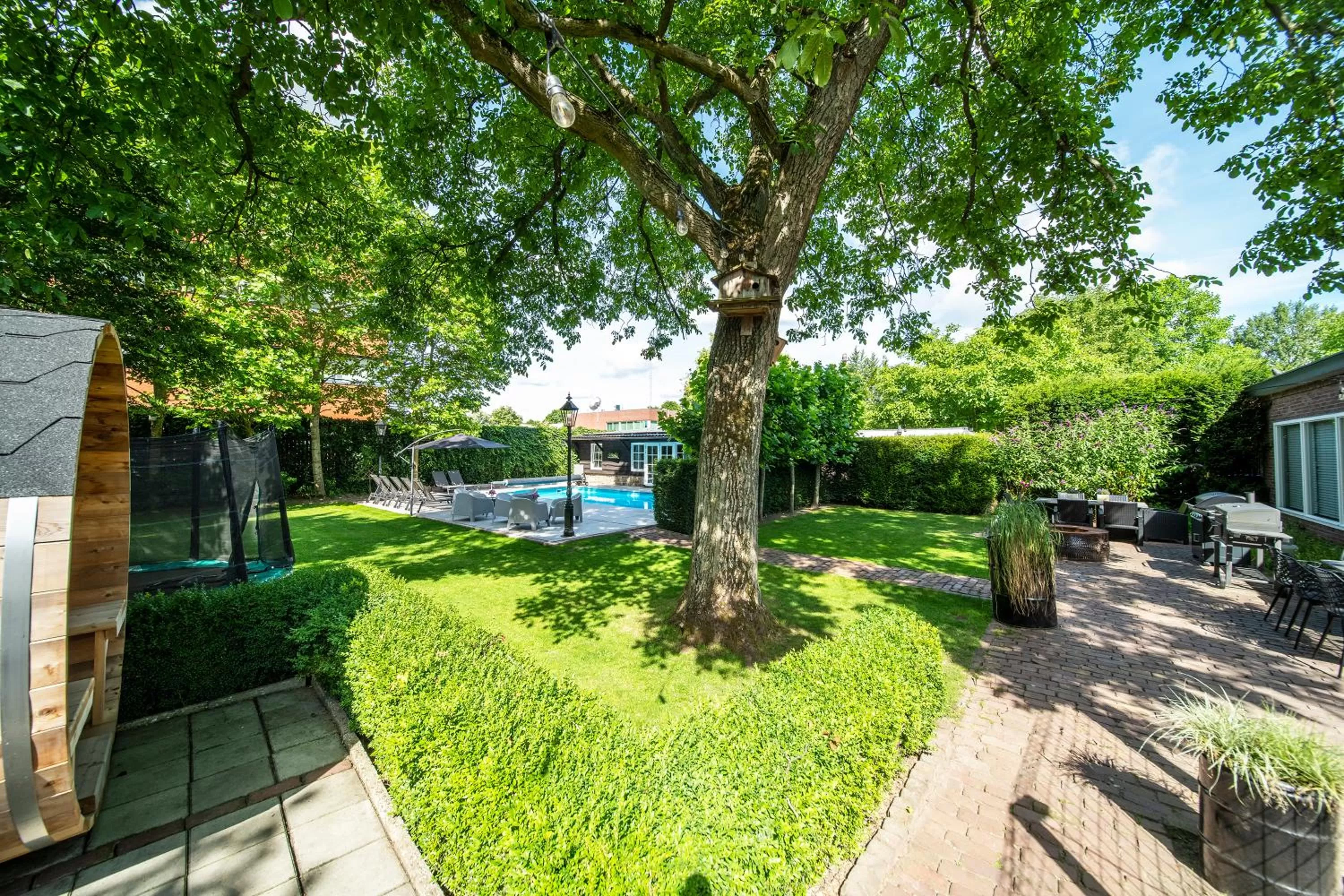 Garden in Hush Bed & Breakfast