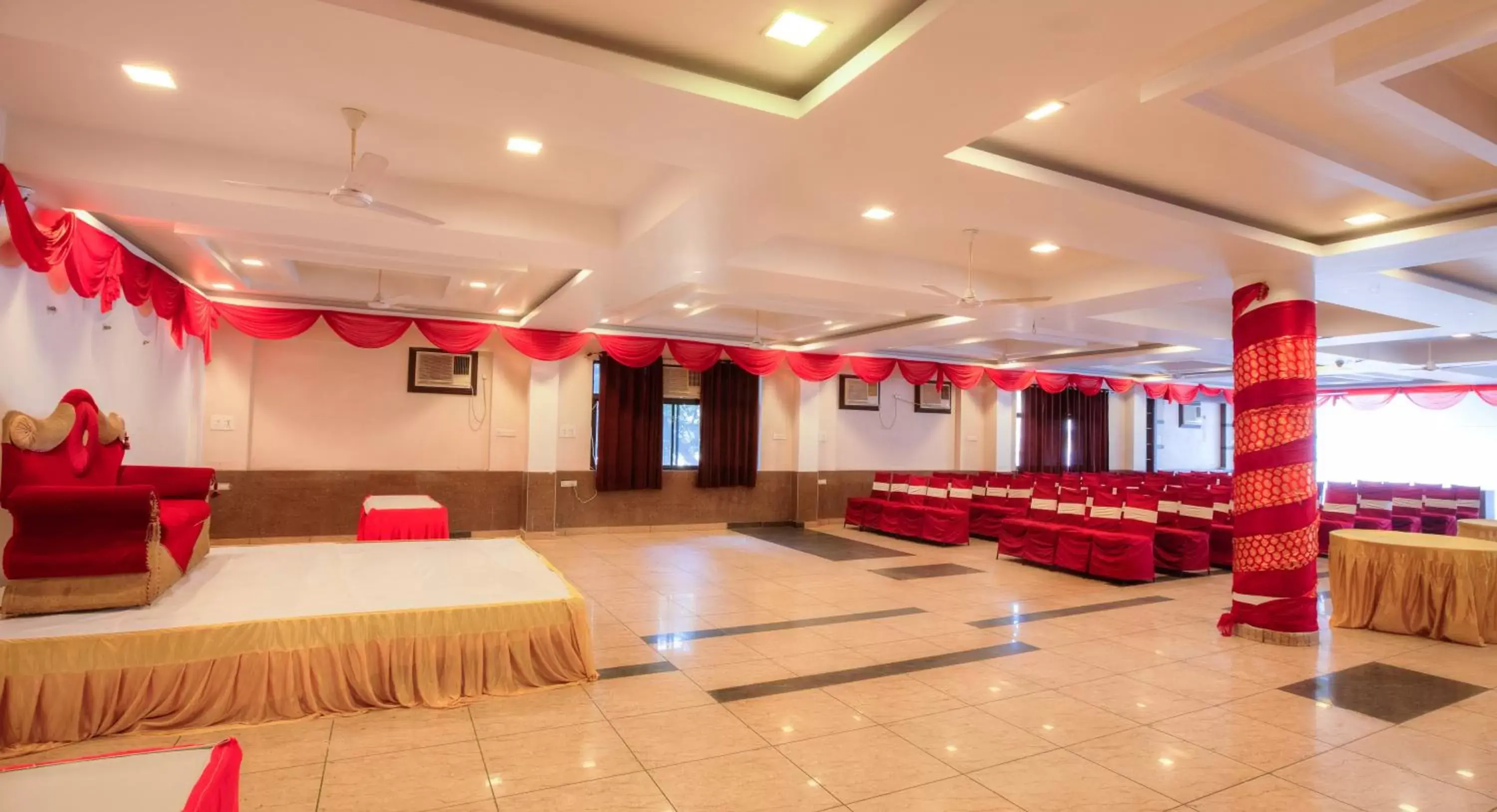 Business facilities, Banquet Facilities in Treebo Trend Shivam Inn Haniman