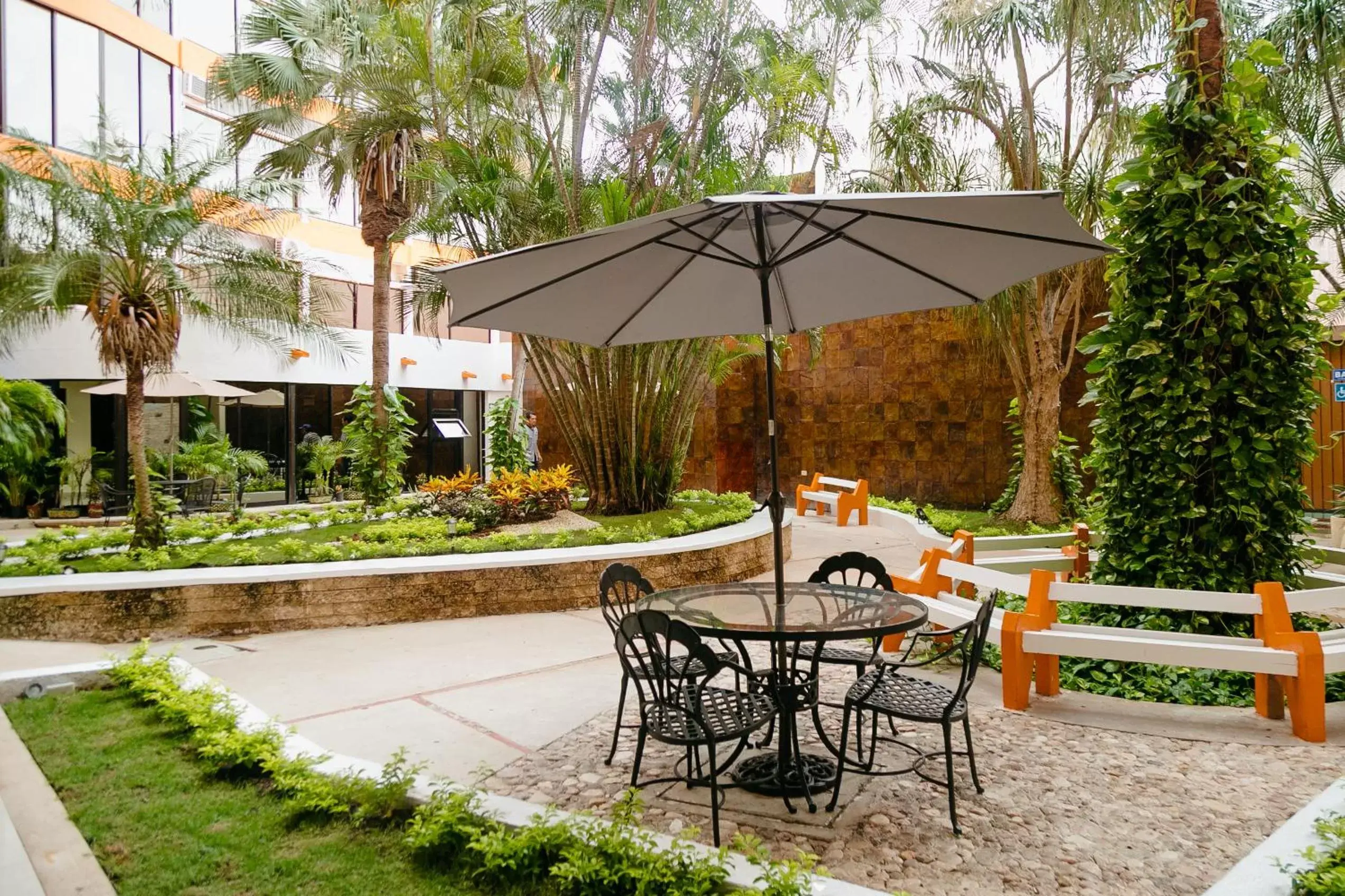 Patio in Hotel Ambassador Mérida