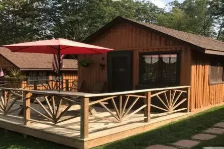 Property building in Clear Lake Resort Property building in Clear Lake Resort