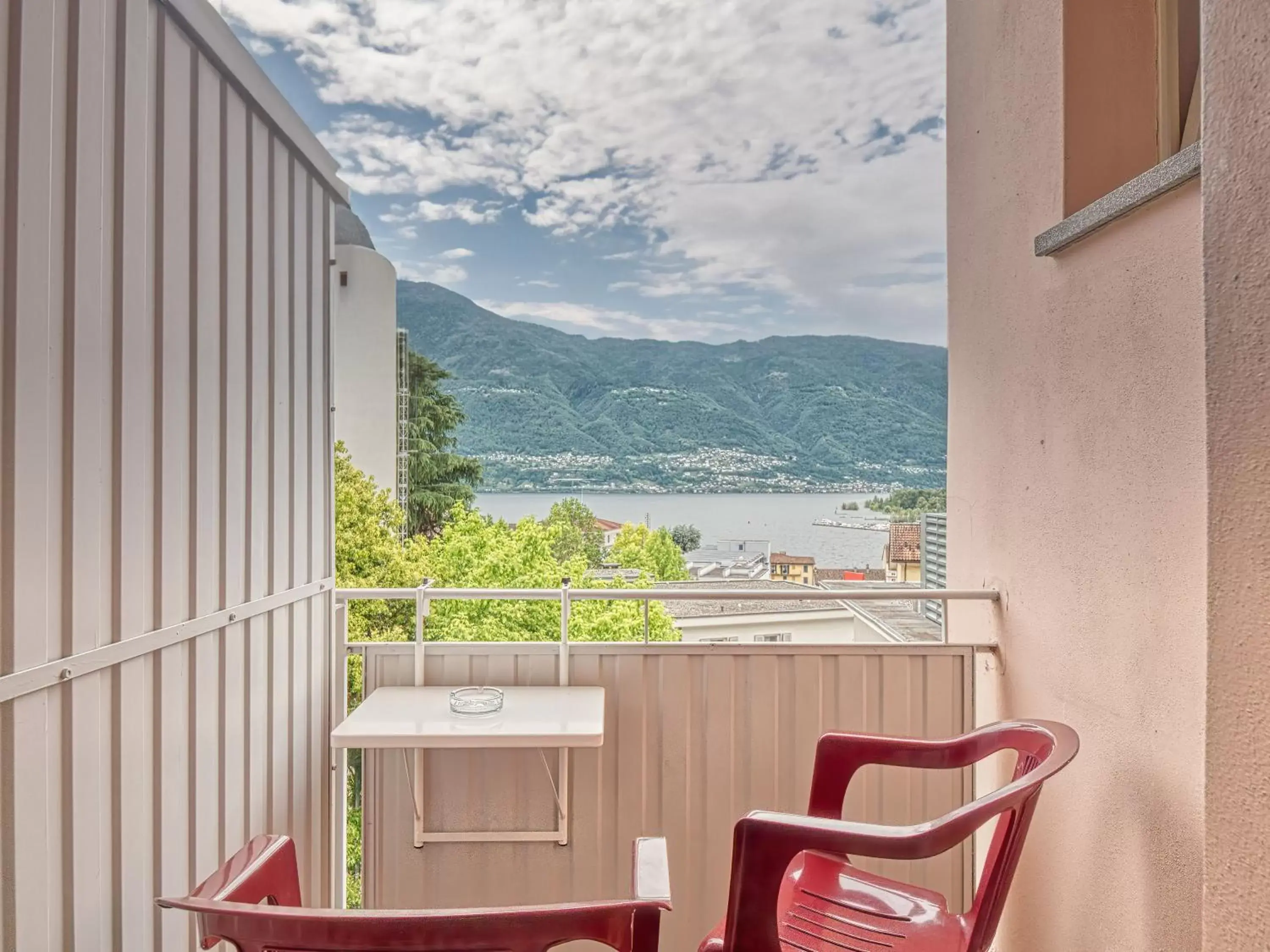 Mountain View in @ Home Hotel Locarno