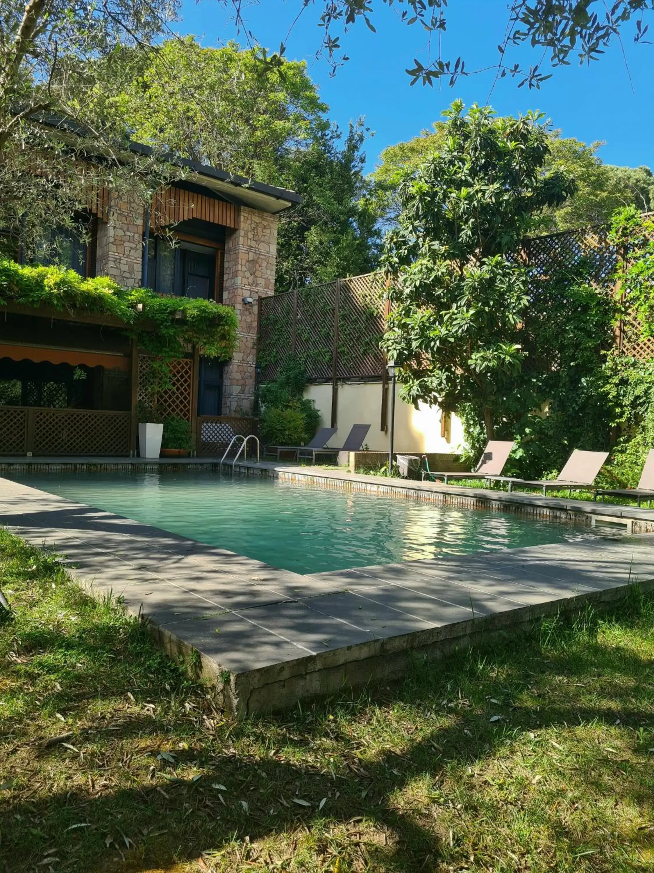 Swimming pool in Fauno Urban Resort