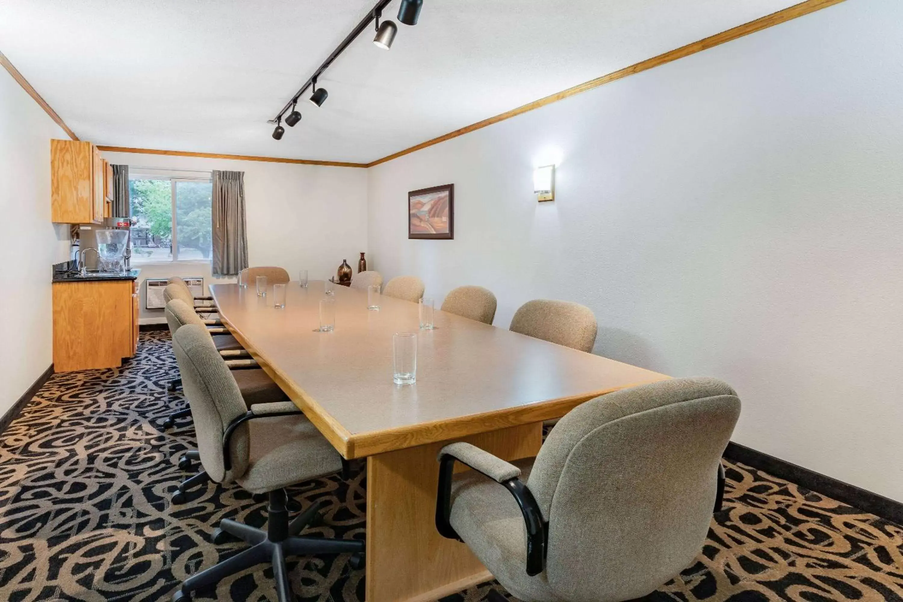 Meeting/conference room in Baymont by Wyndham Bozeman