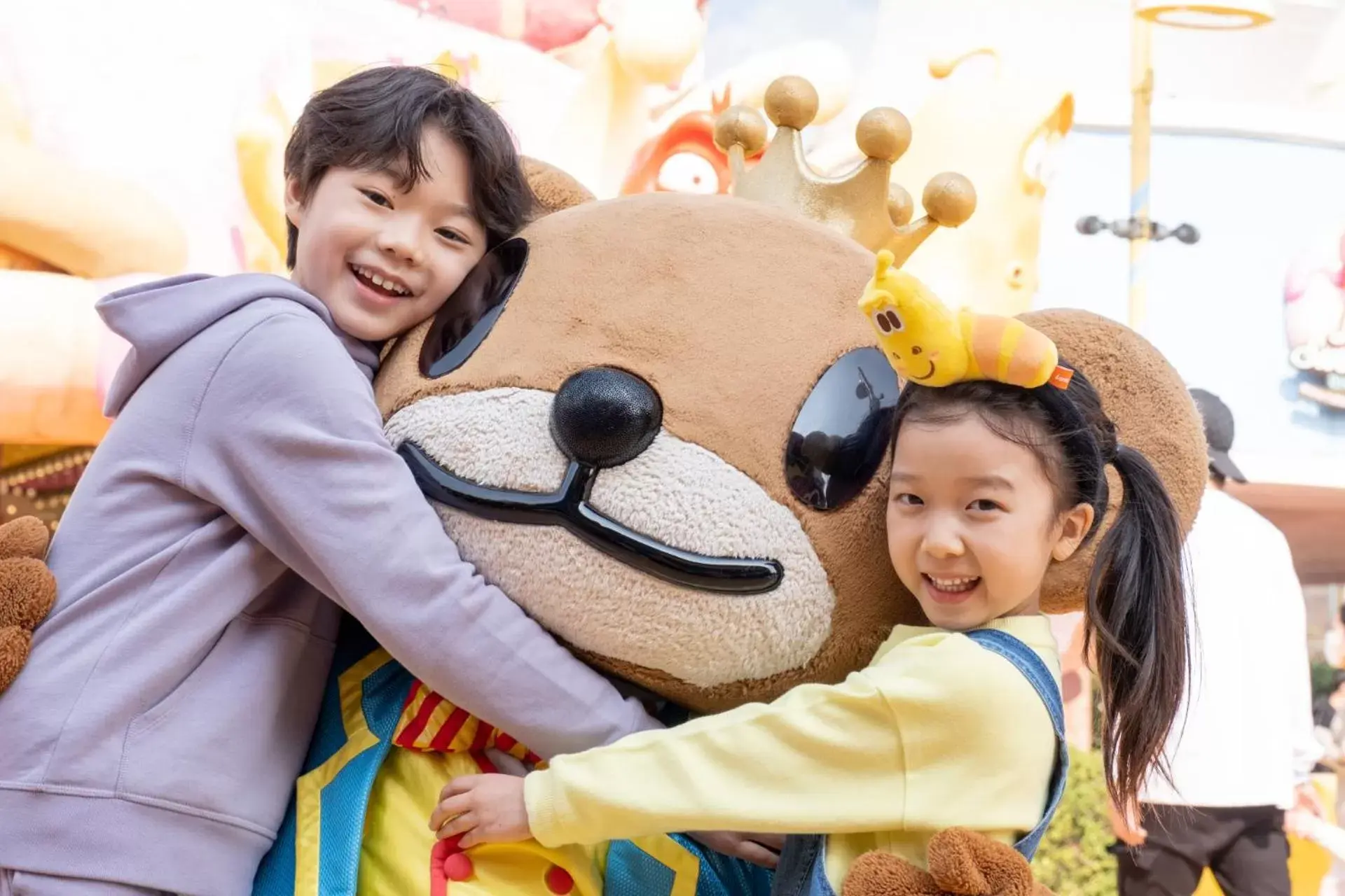 Children in Jeju Shinhwa World Landing Resort