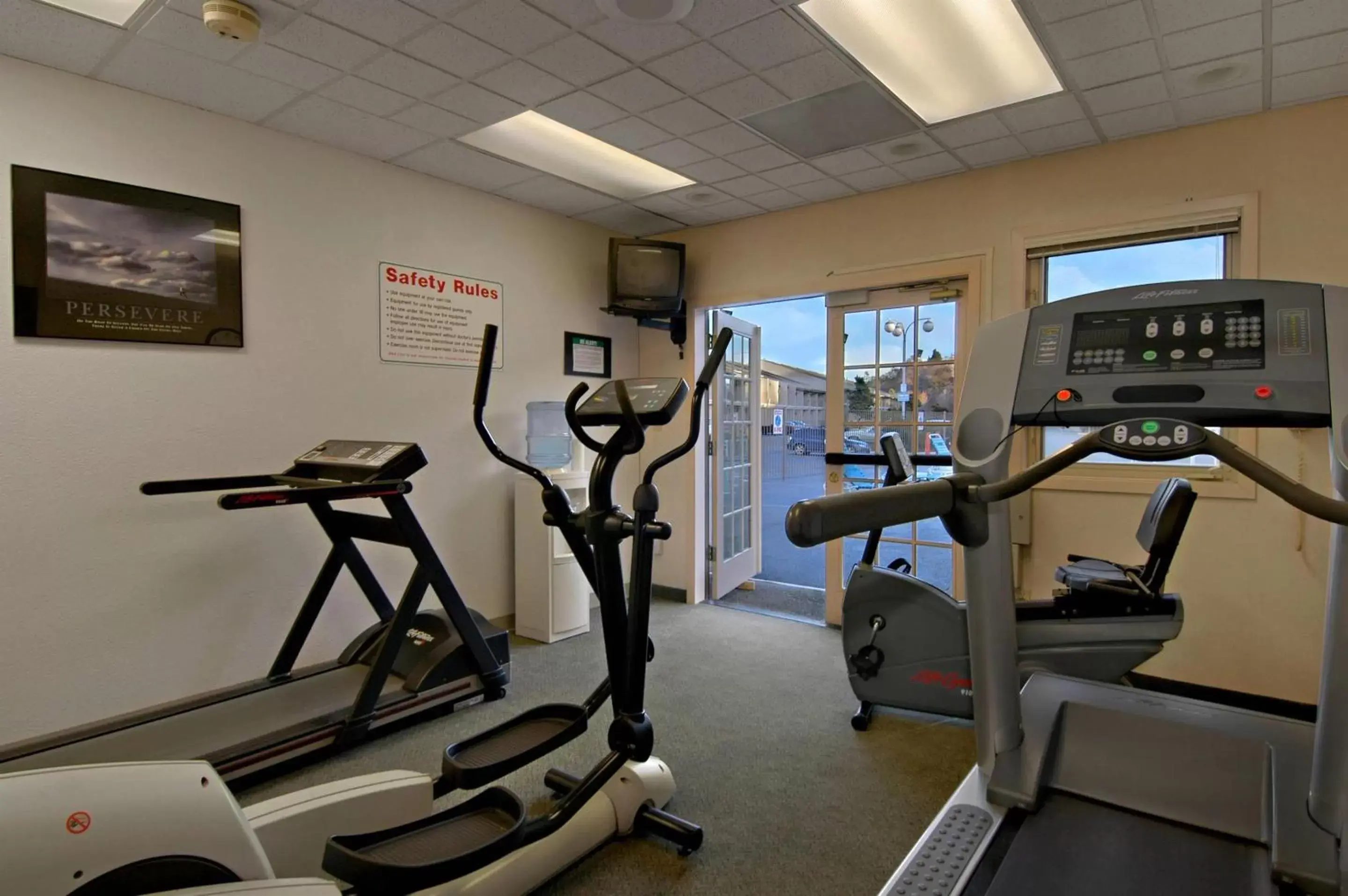 Fitness centre/facilities, Fitness Center/Facilities in Red Lion Hotel Port Angeles Harbor