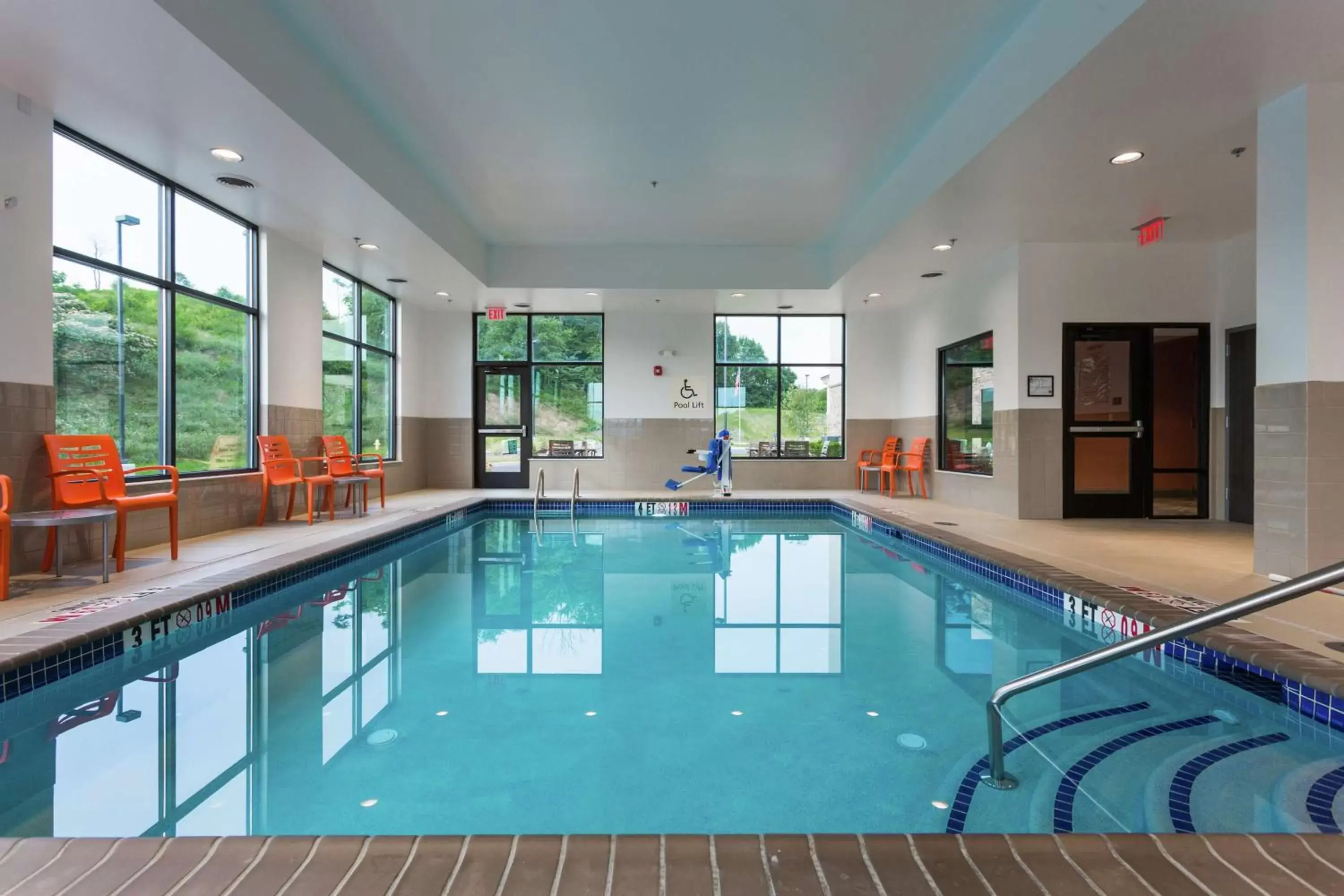 Pool view, Swimming Pool in Hampton Inn Cumberland