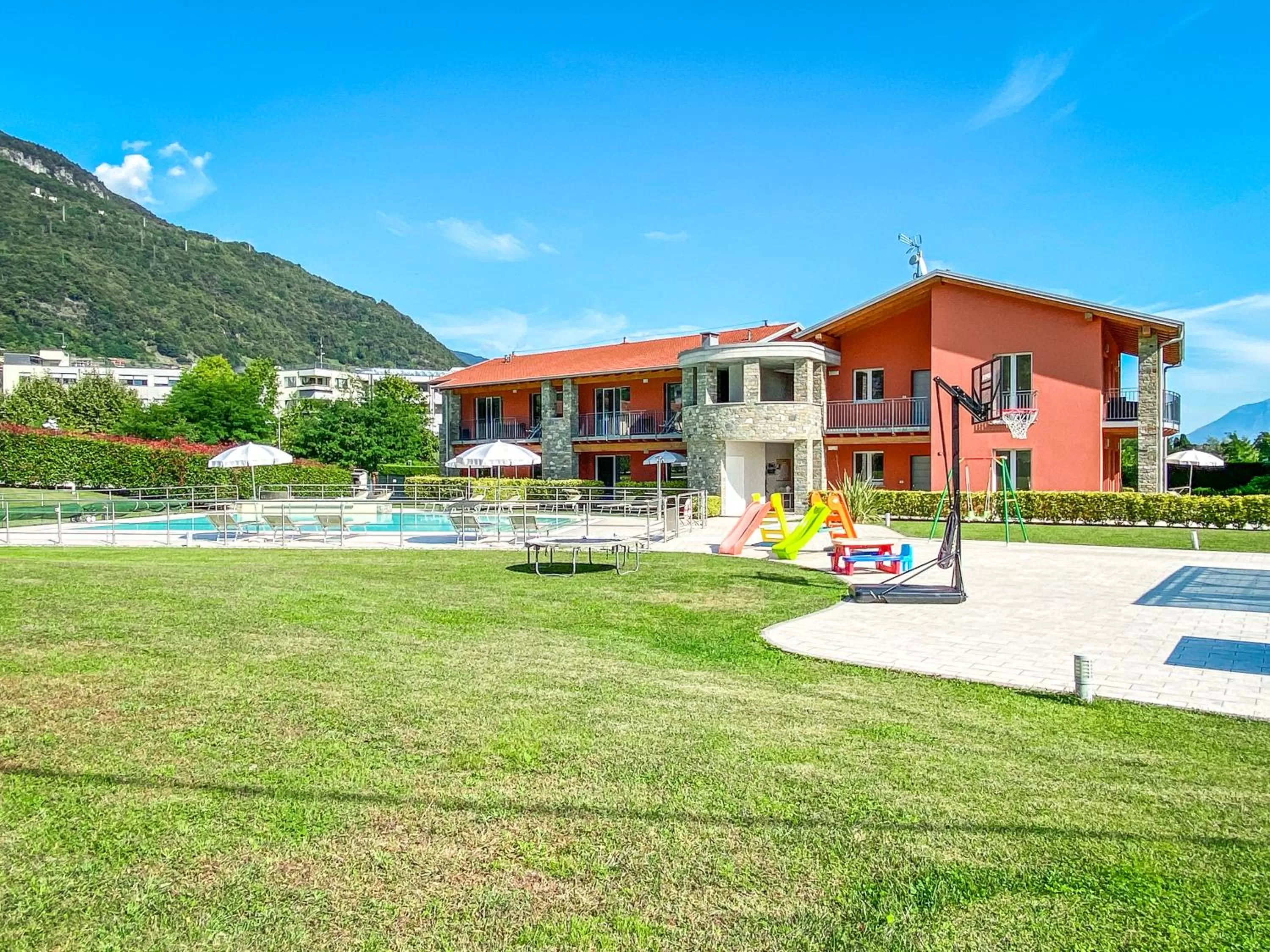 Property Building in Residence Villa Paradiso