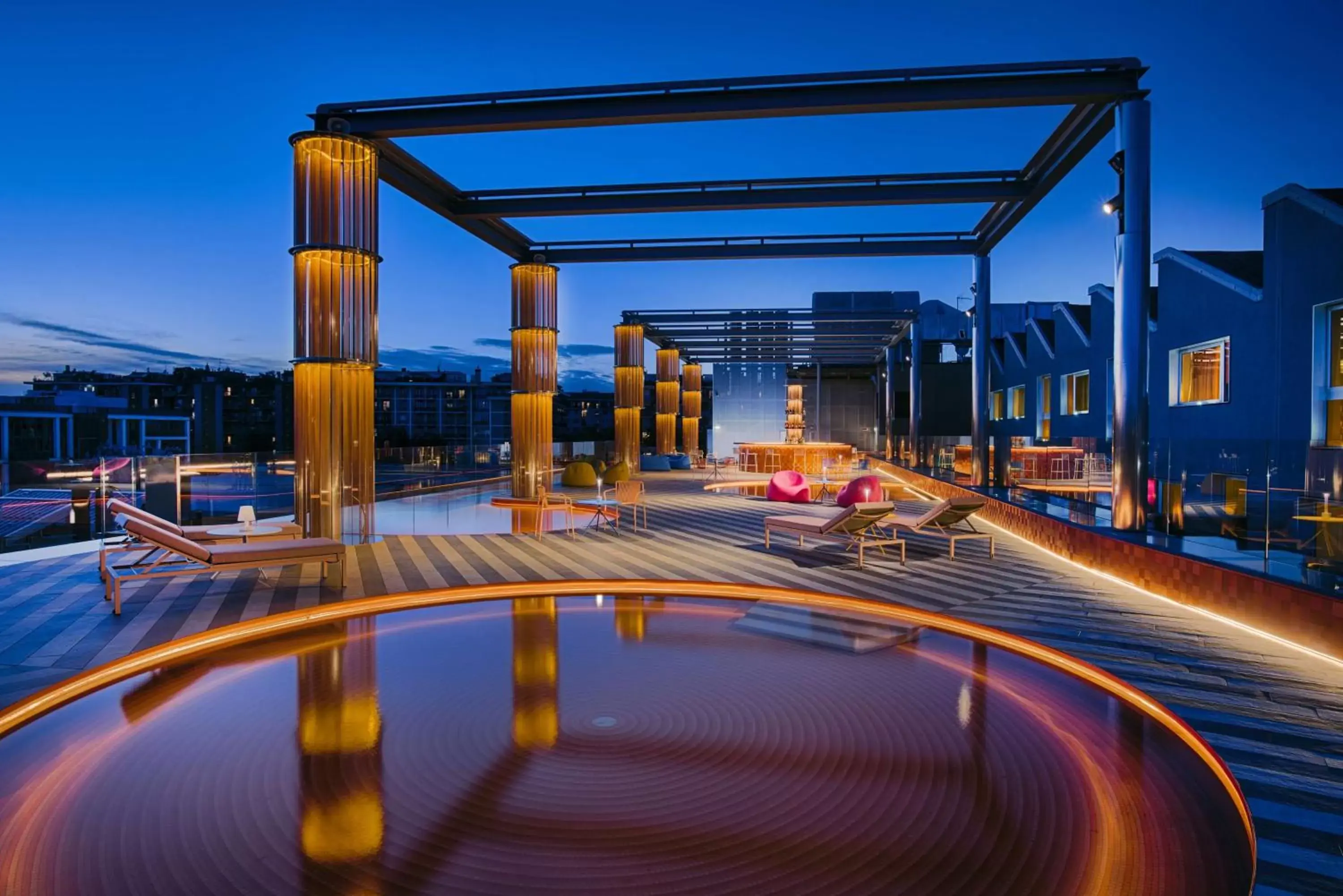 Pool view, Swimming Pool in Nhow Milan