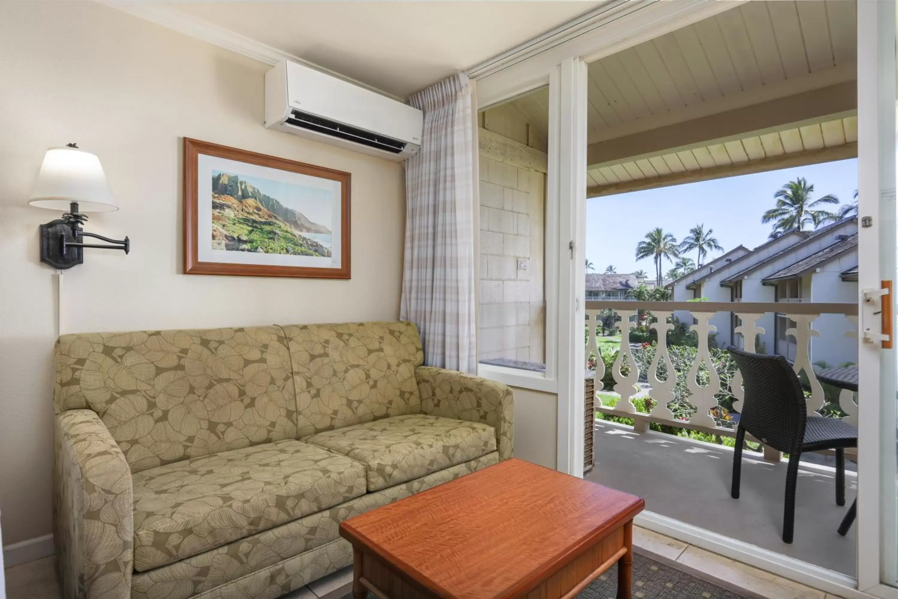 View (from property/room), Seating Area in Aston Islander On The Beach