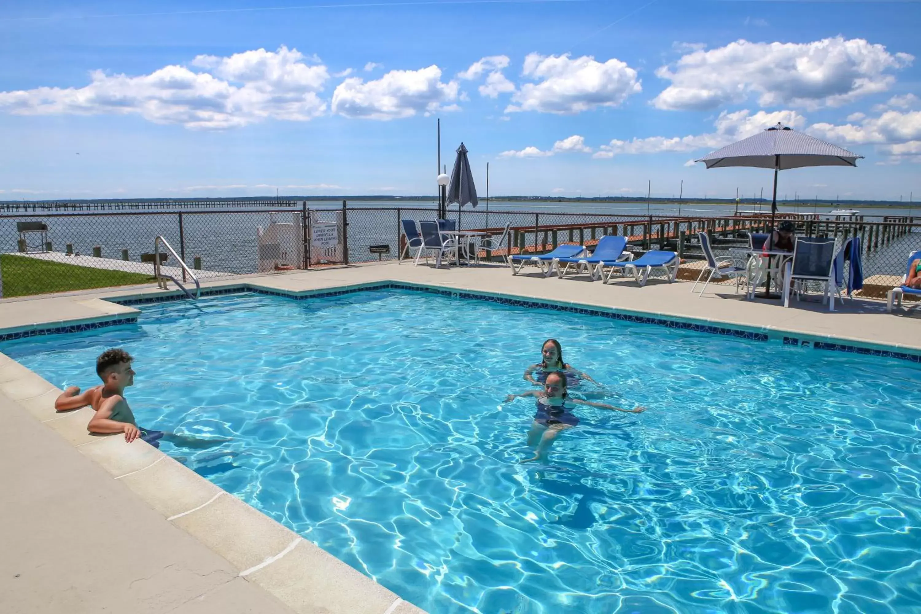 Swimming Pool in Waterside Inn