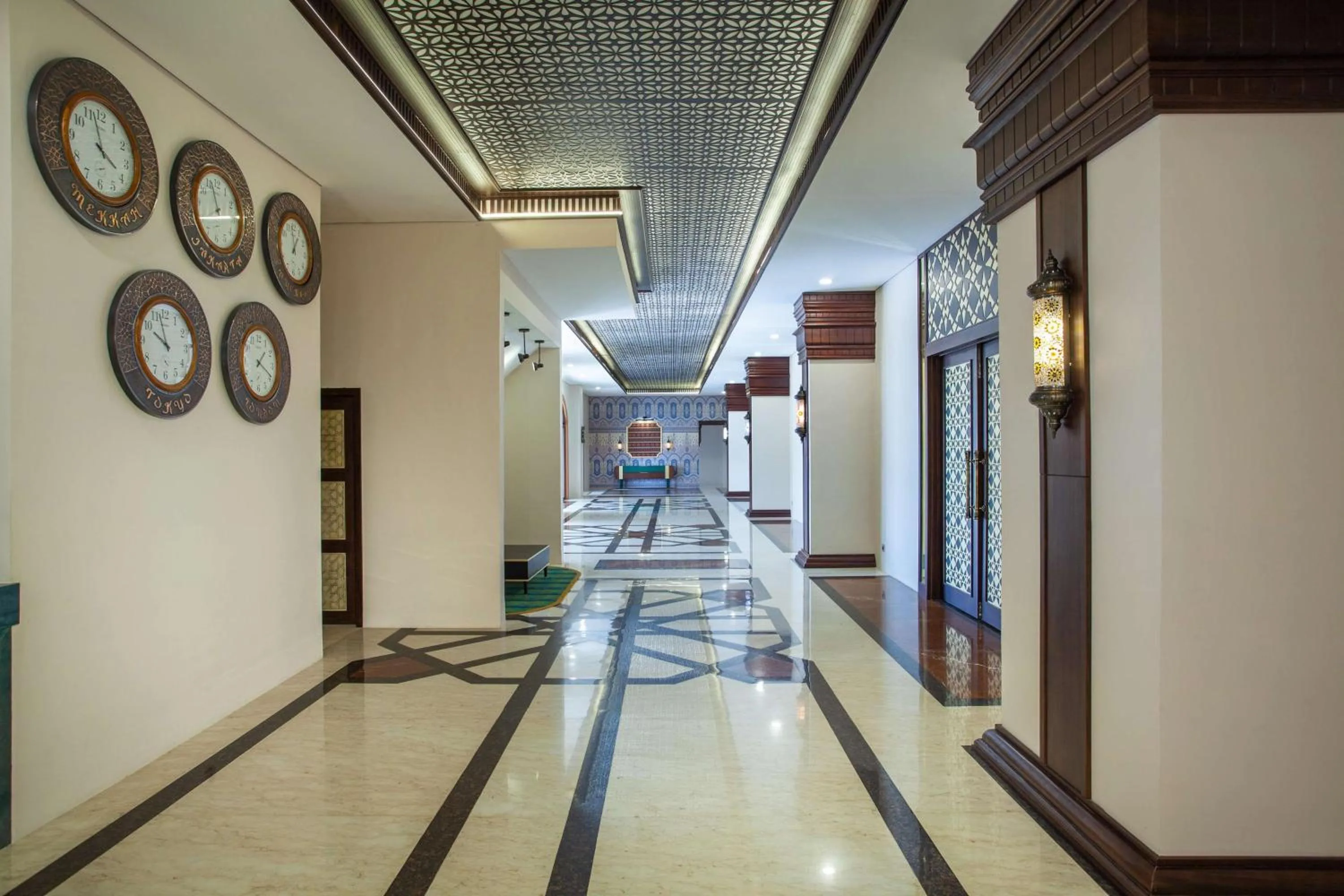 Lobby or reception in Alhambra Hotel & Convention, BW Signature Collection