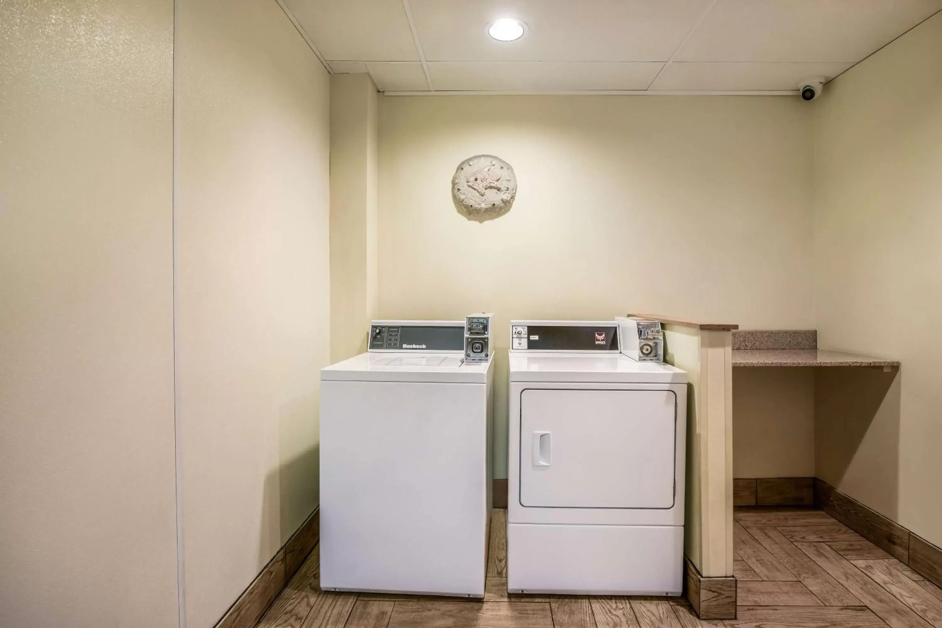 Property building in Best Western Indian Oak Property building in Best Western Indian Oak