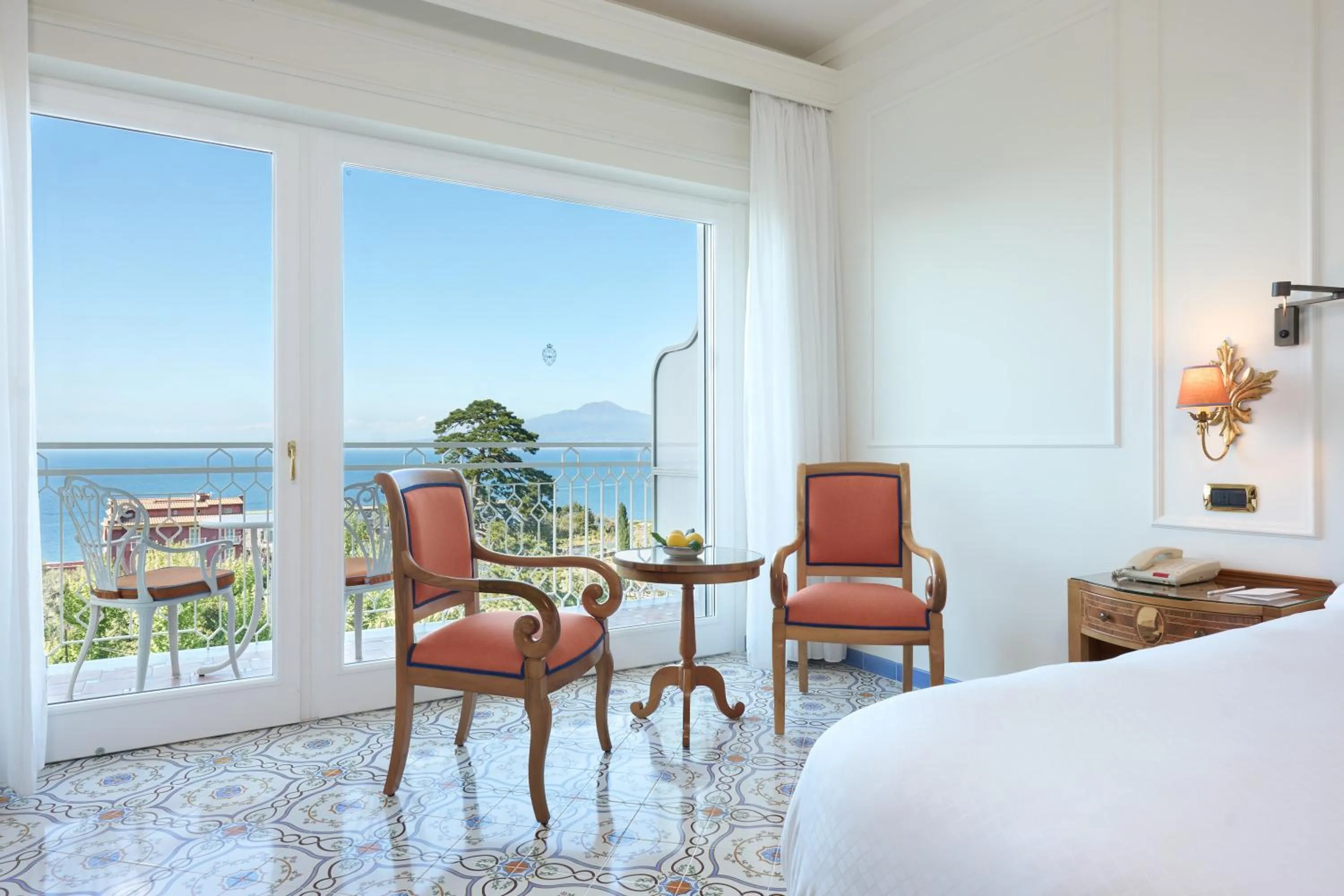 Day, Bed in Grand Hotel de la Ville