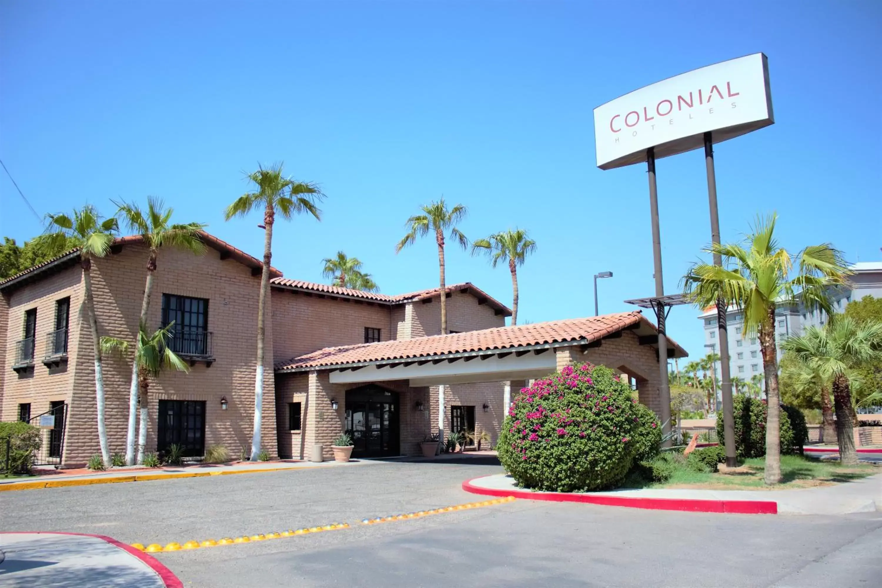 Facade/entrance, Property Building in Hotel Colonial Mexicali