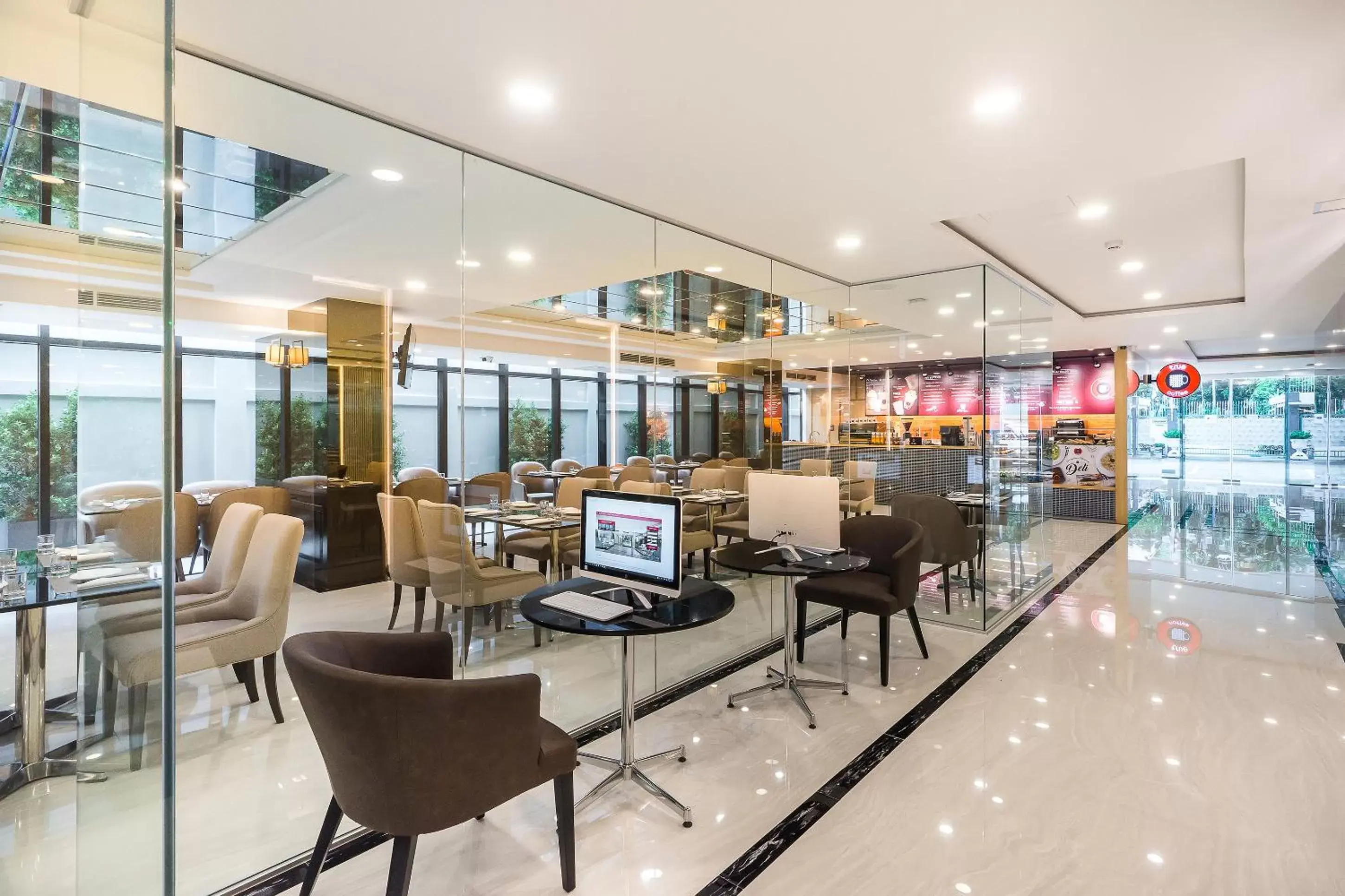 Business facilities in SureStay Plus Hotel by Best Western Sukhumvit 2