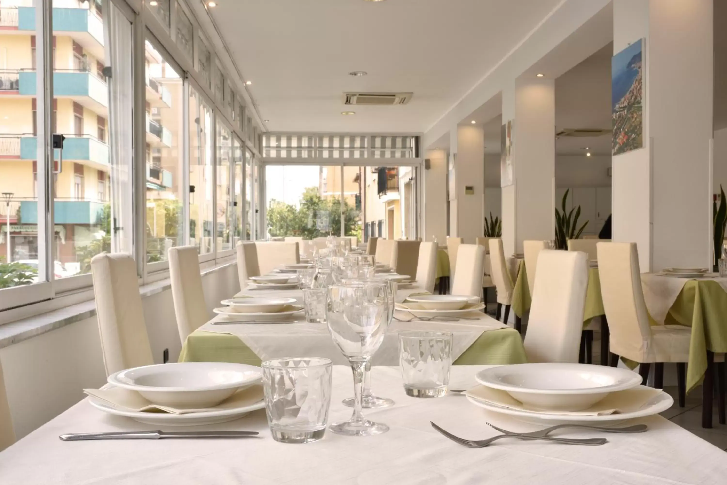 Restaurant/Places to Eat in Hotel Ristorante La Marina Mhotelsgroup
