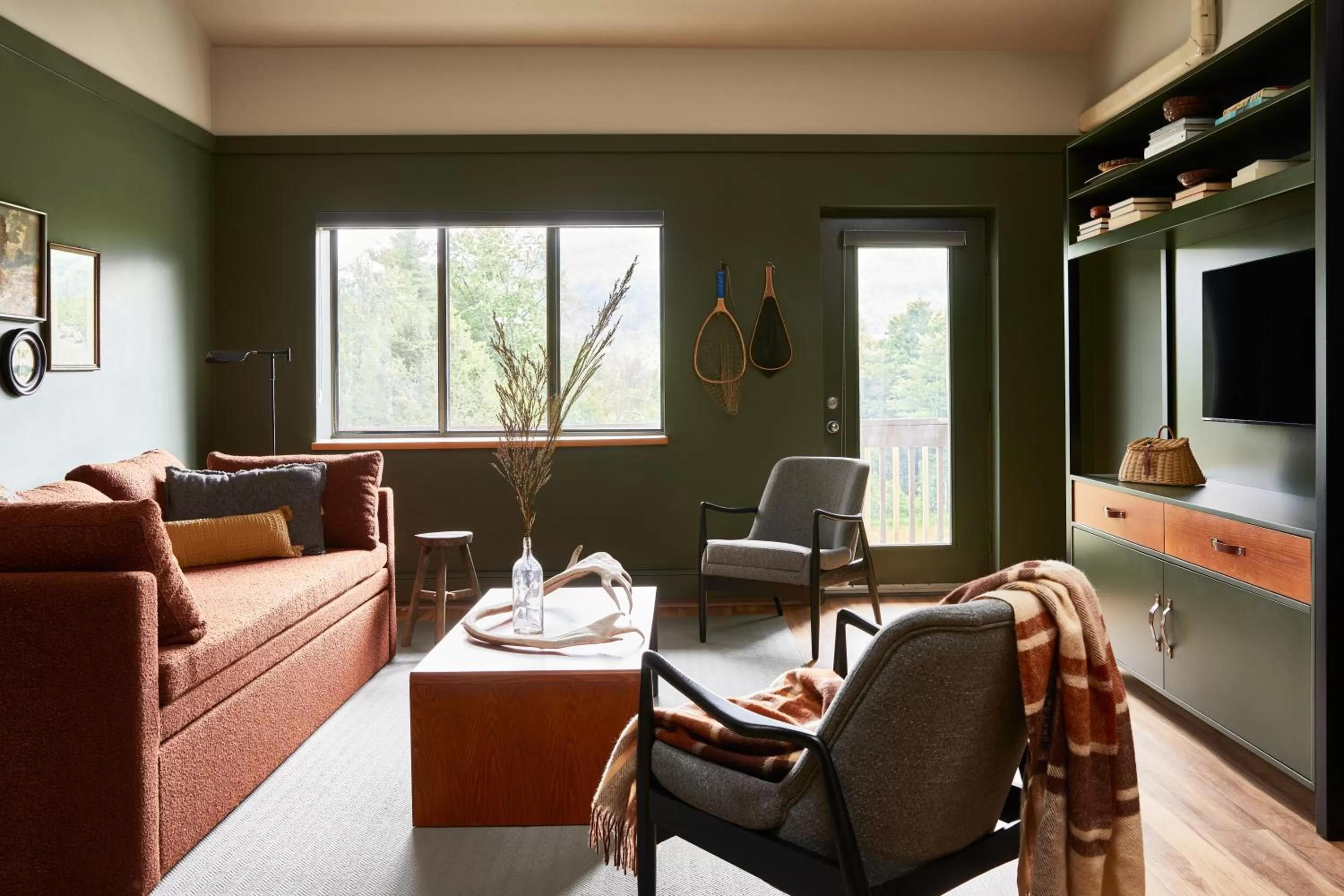 Living room in Hunter Lodge, a Bluebird by Lark