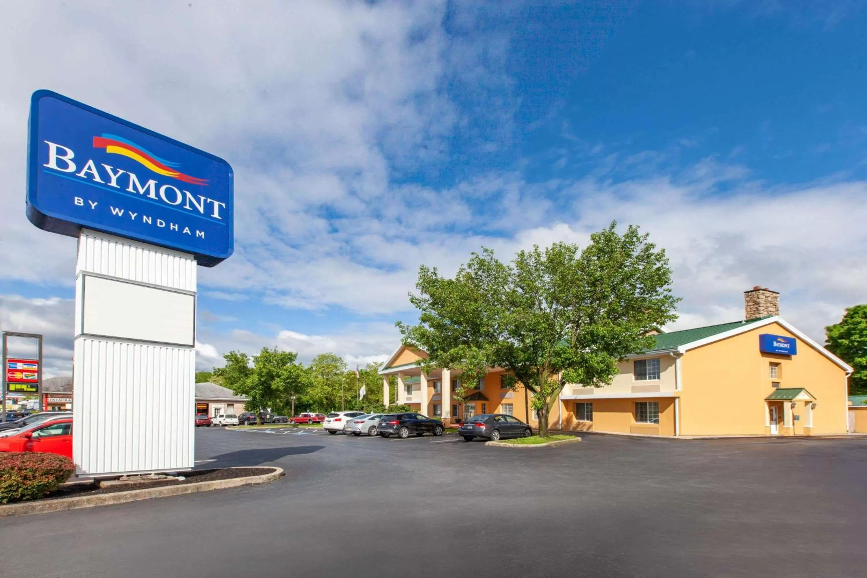 Property building in Baymont by Wyndham Harrisburg