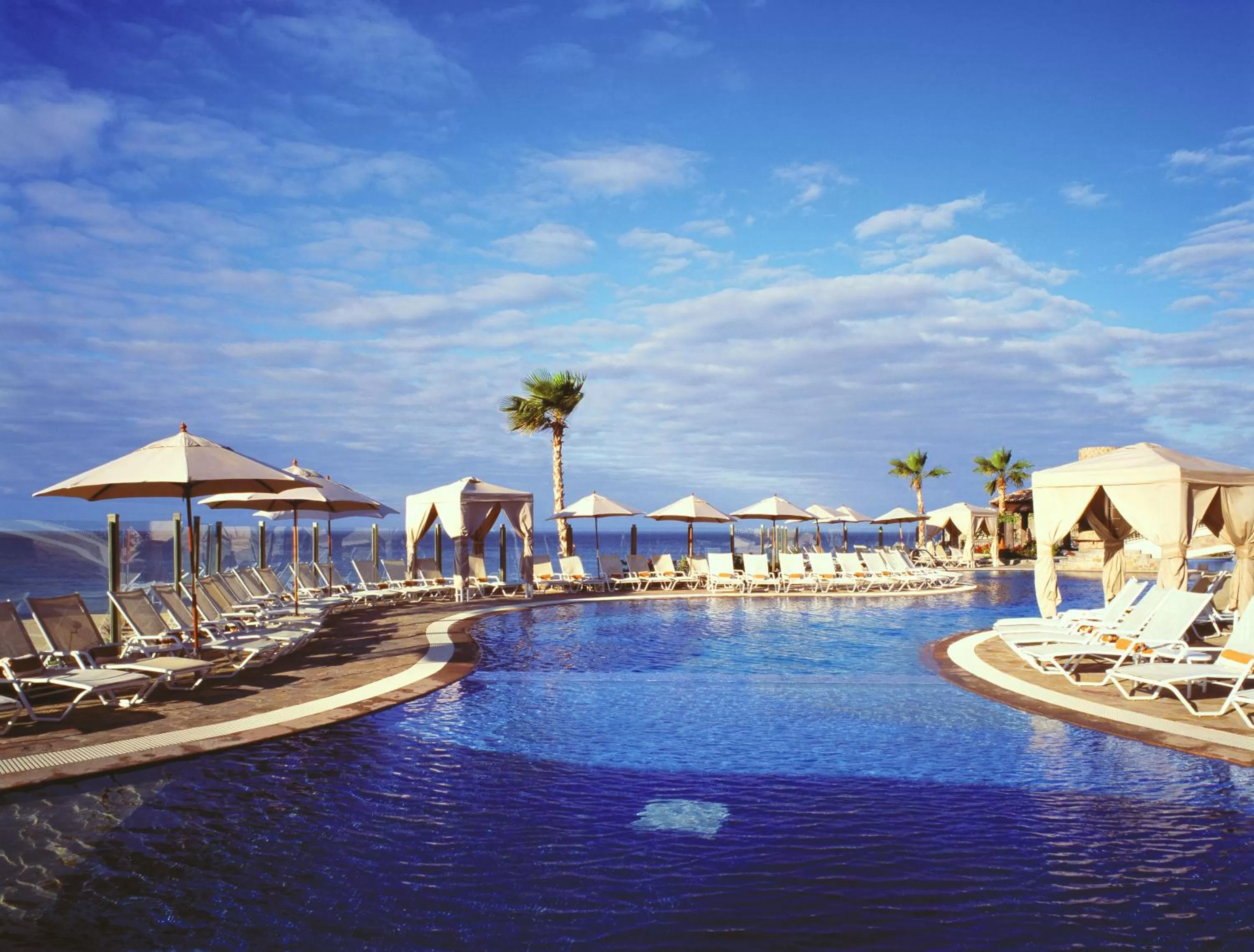 Swimming pool in Pueblo Bonito Sunset Beach Golf & Spa Resort - All Inclusive