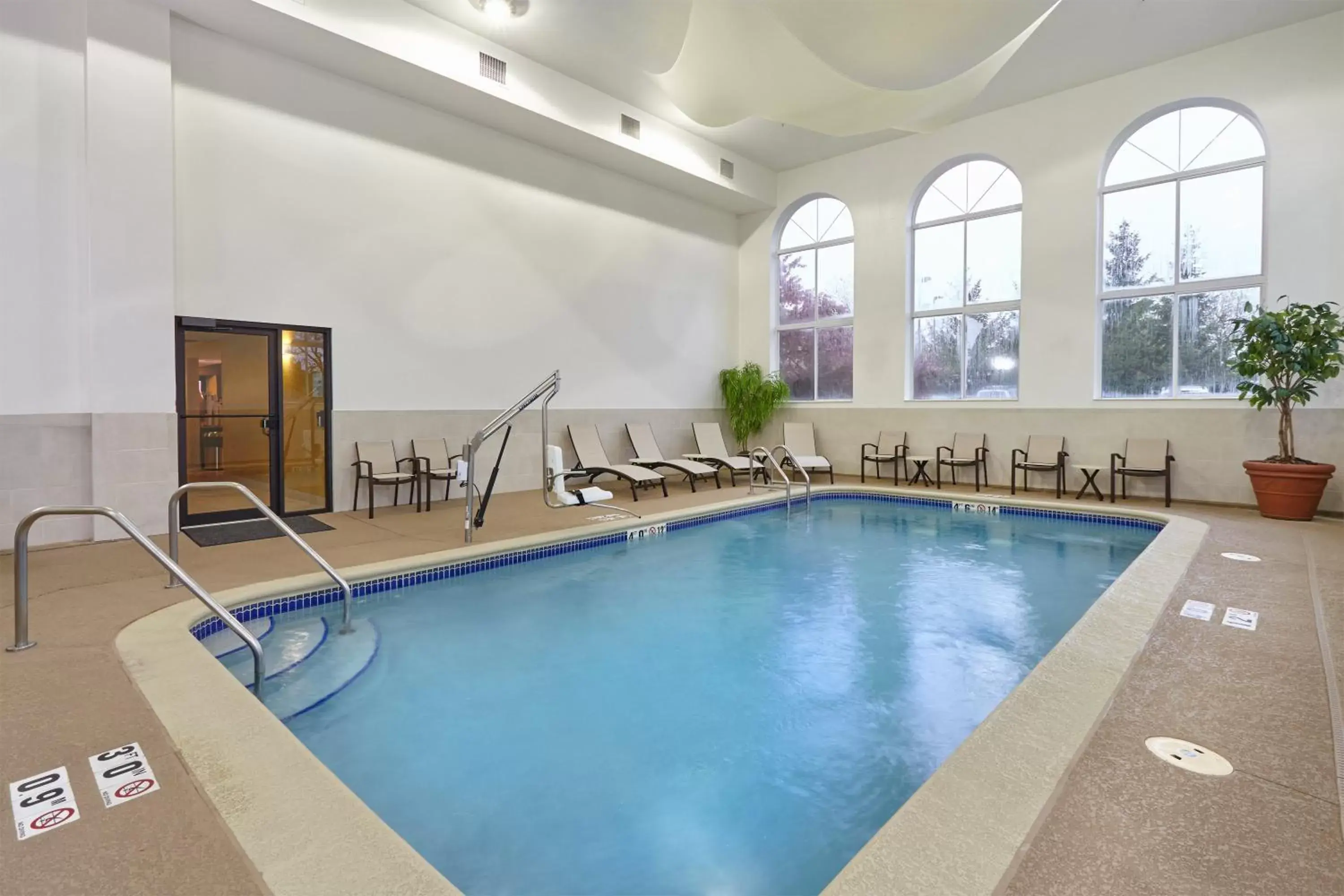 Swimming Pool in Holiday Inn Express & Suites Chicago-Libertyville, an IHG Hotel