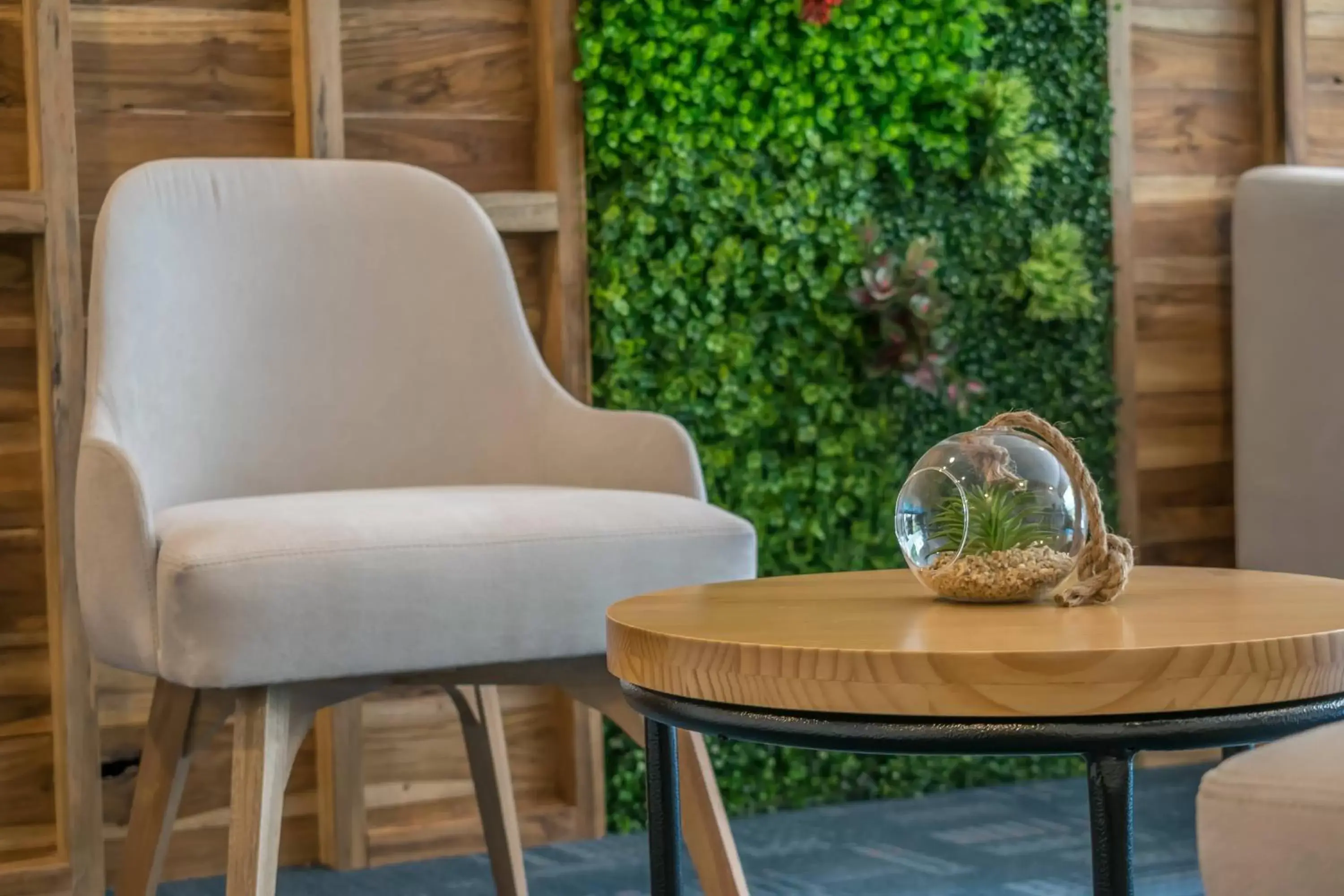 Living room, Seating Area in Hotel Montes De La Castellana