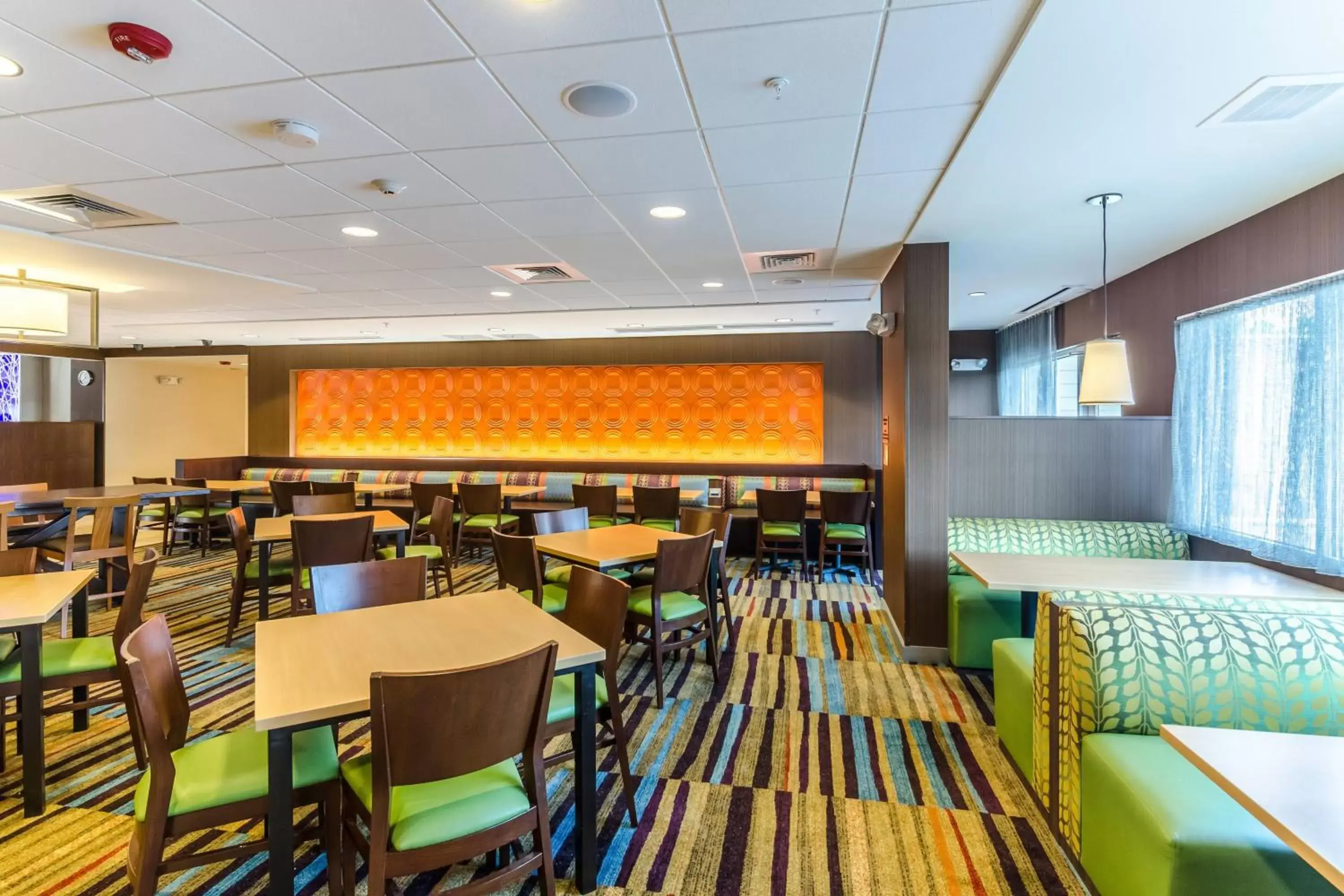 Breakfast, Restaurant/Places to Eat in Fairfield Inn & Suites by Marriott Panama City Beach