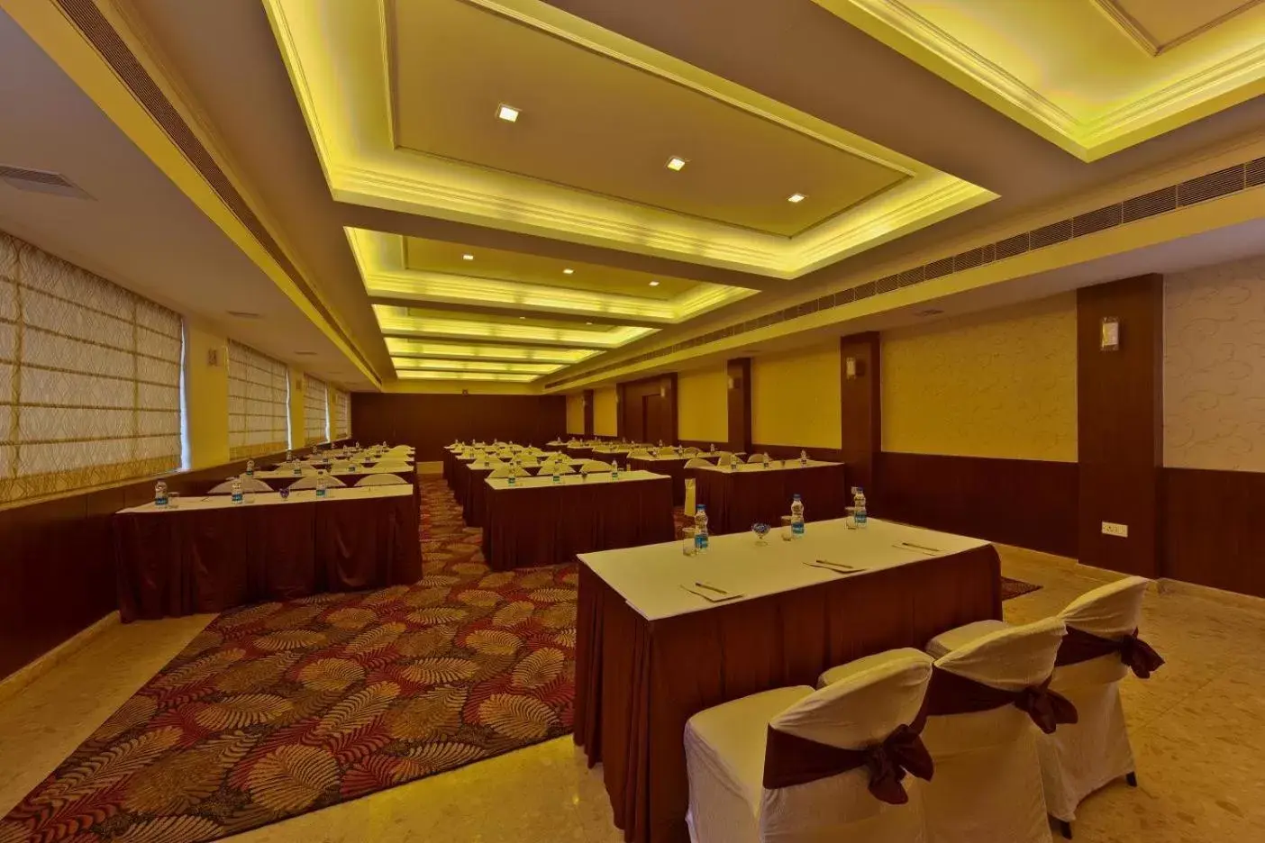 Business facilities in Hotel Hindustan International