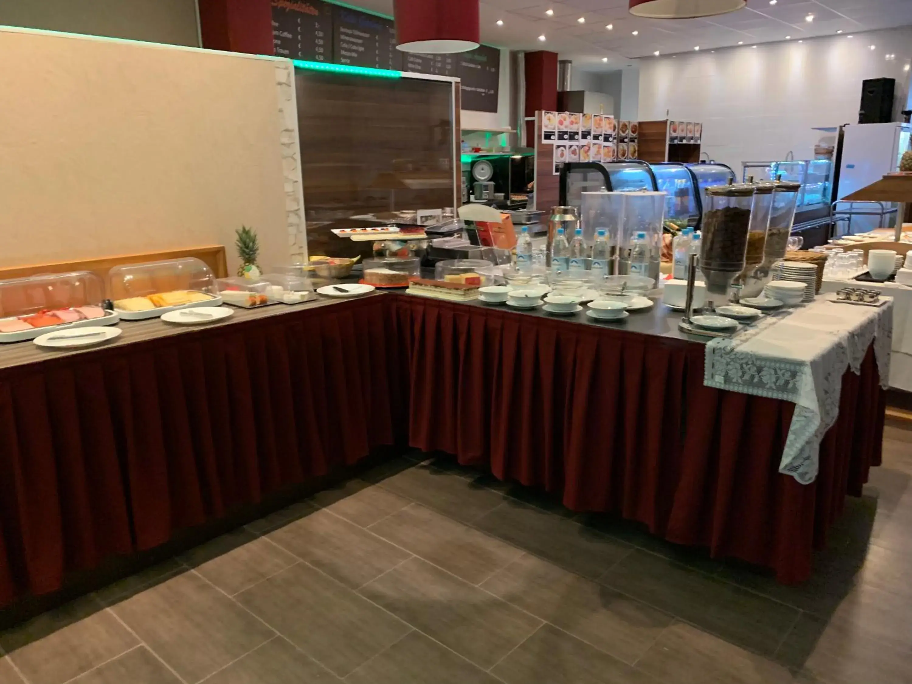 Restaurant/Places to Eat in Hotel New Fair Munich Messe