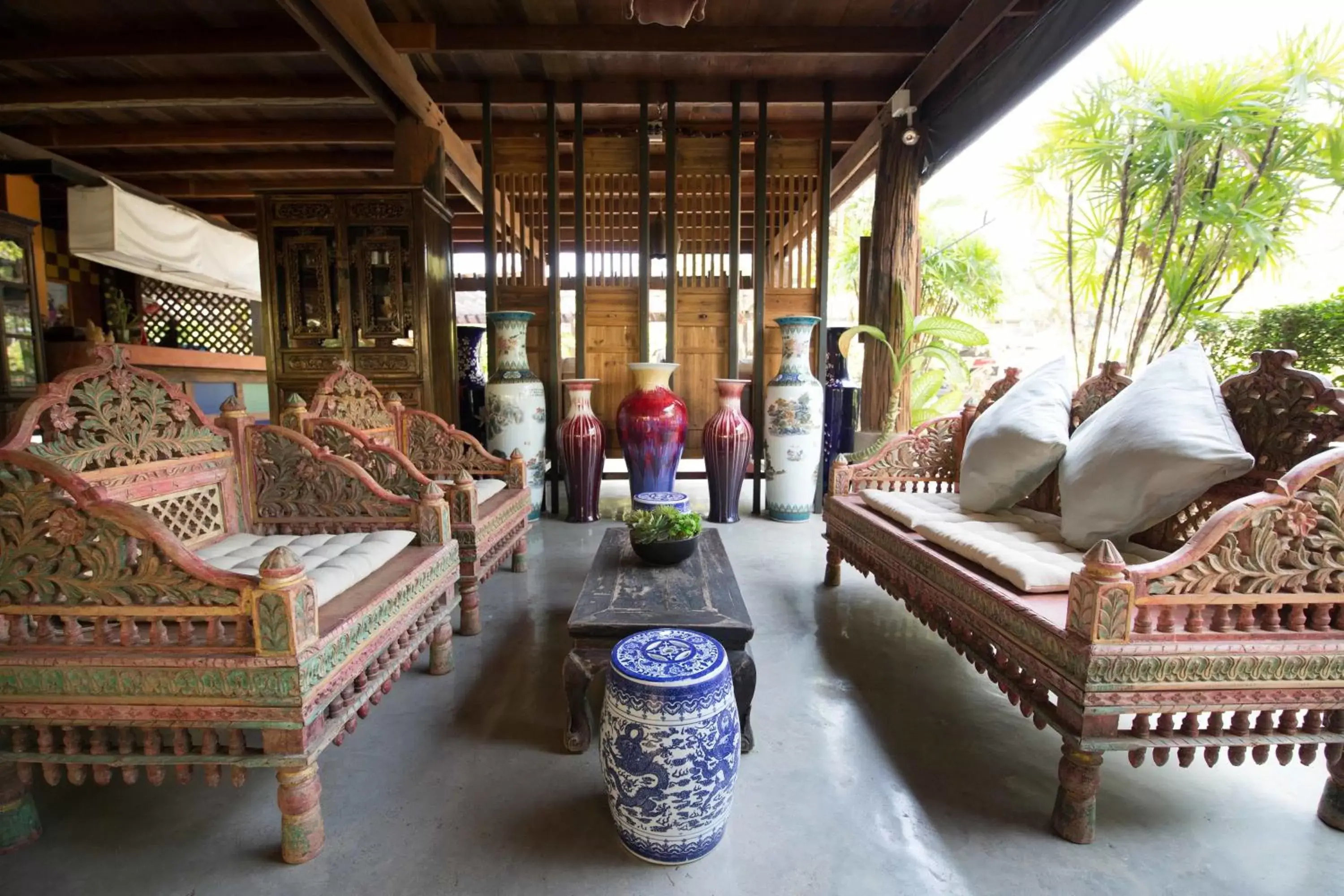 Restaurant/places to eat in Tharaburi Resort Restaurant/places to eat in Tharaburi Resort