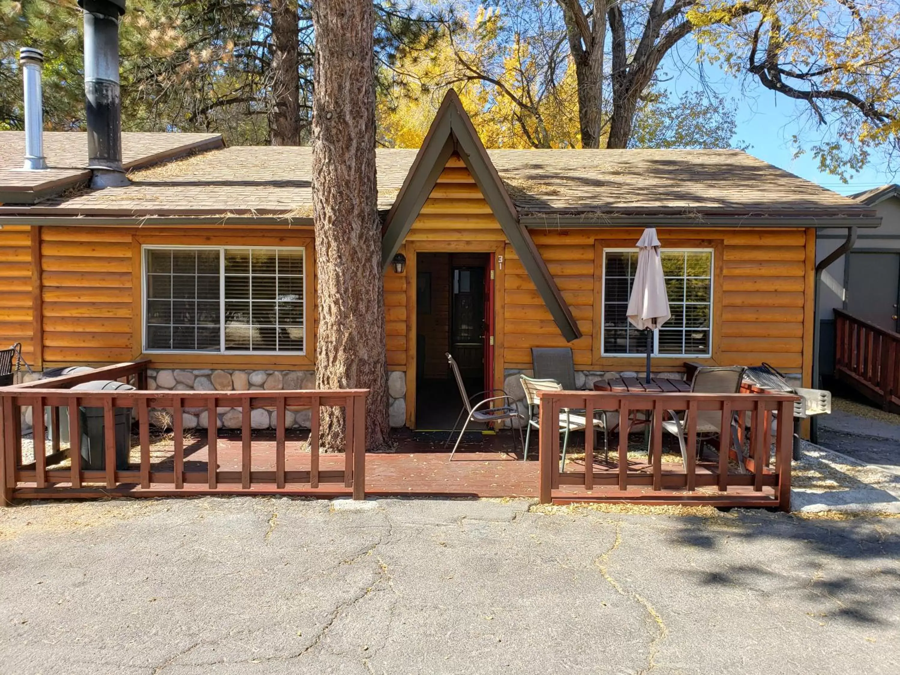 Patio, Property Building in Big Bear Frontier