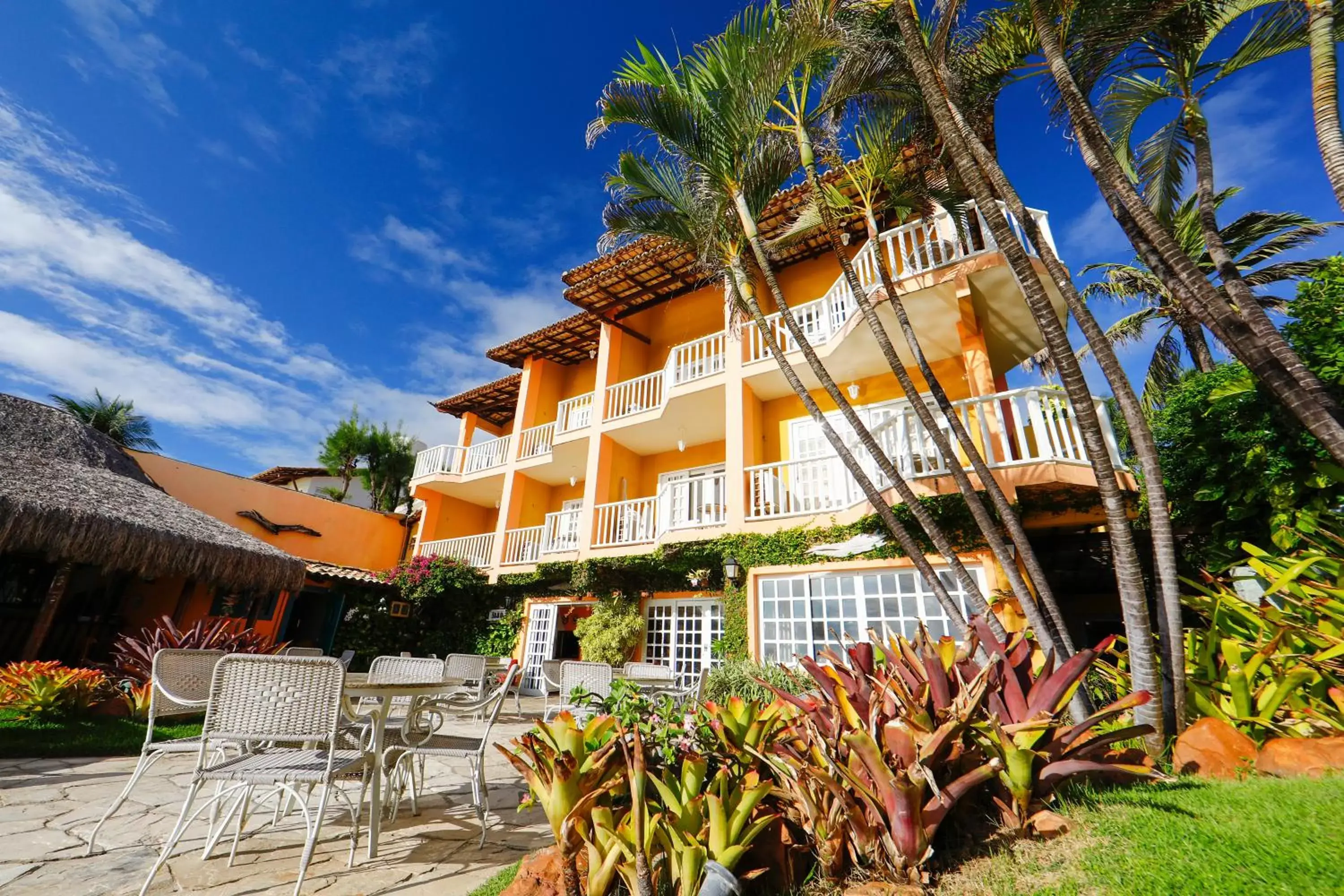 Facade/entrance in Manary Praia Hotel