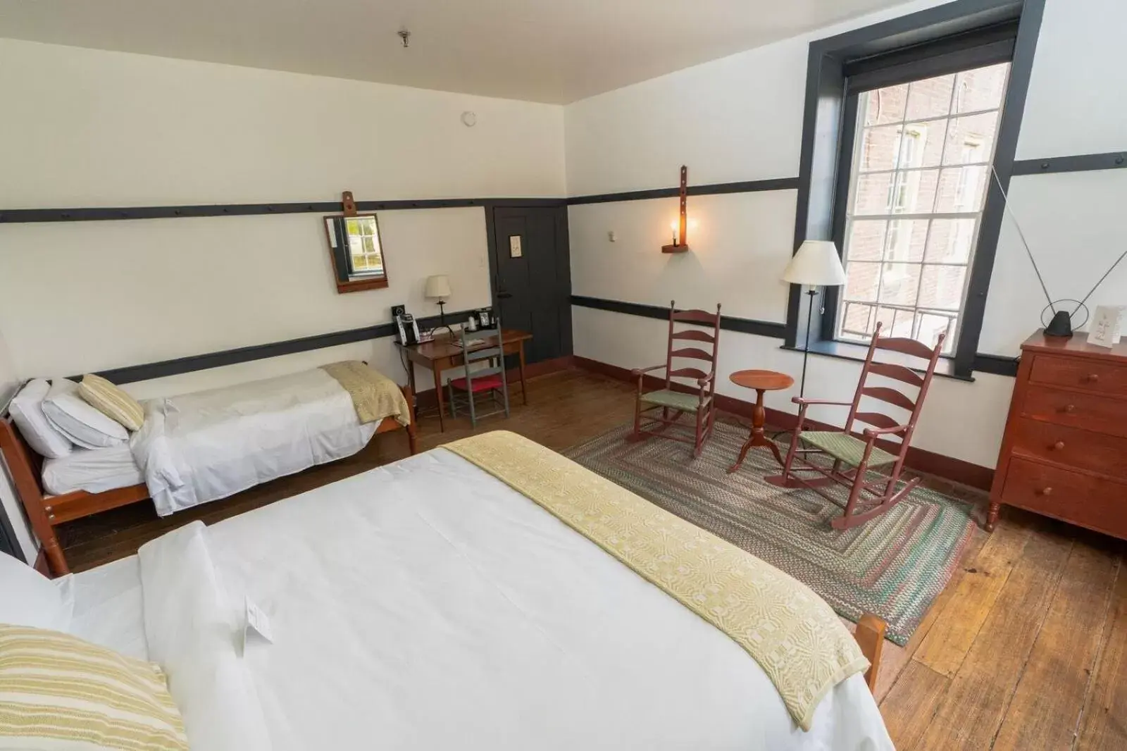 Deluxe Room in Shaker Village of Pleasant Hill